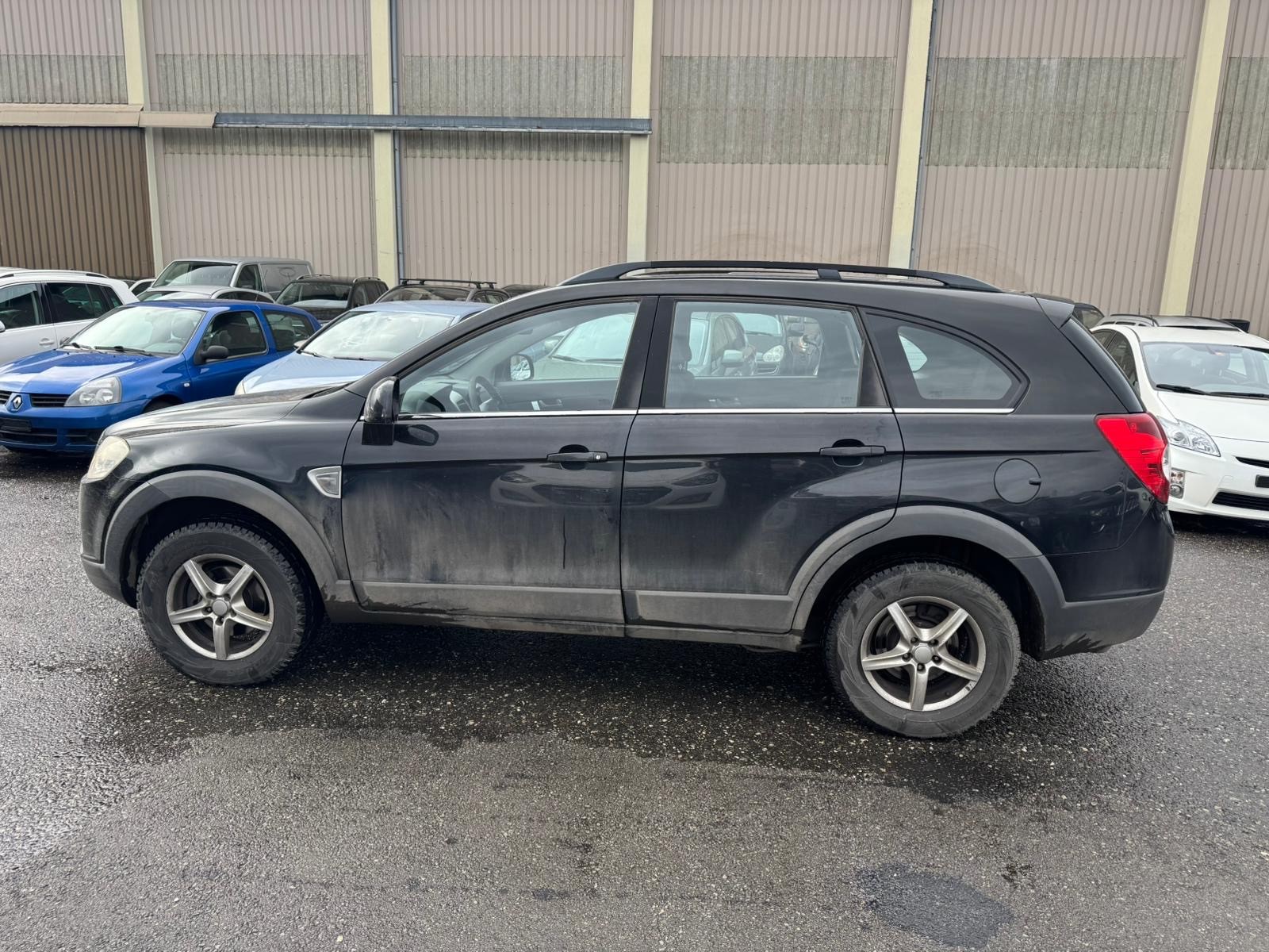 CHEVROLET Captiva 2.4 LS 4WD-image-3