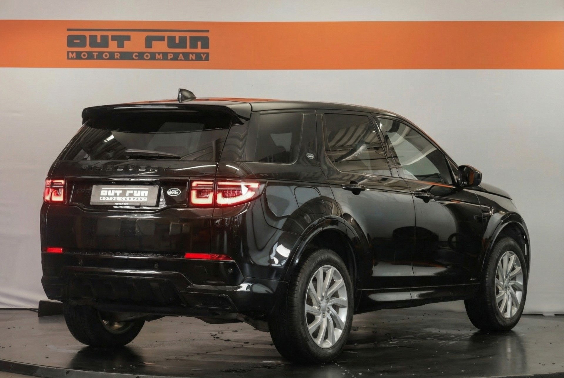 LAND ROVER Discovery Sport R Dyn P250 2.0 Si4 MHEV SE AT9-image-4