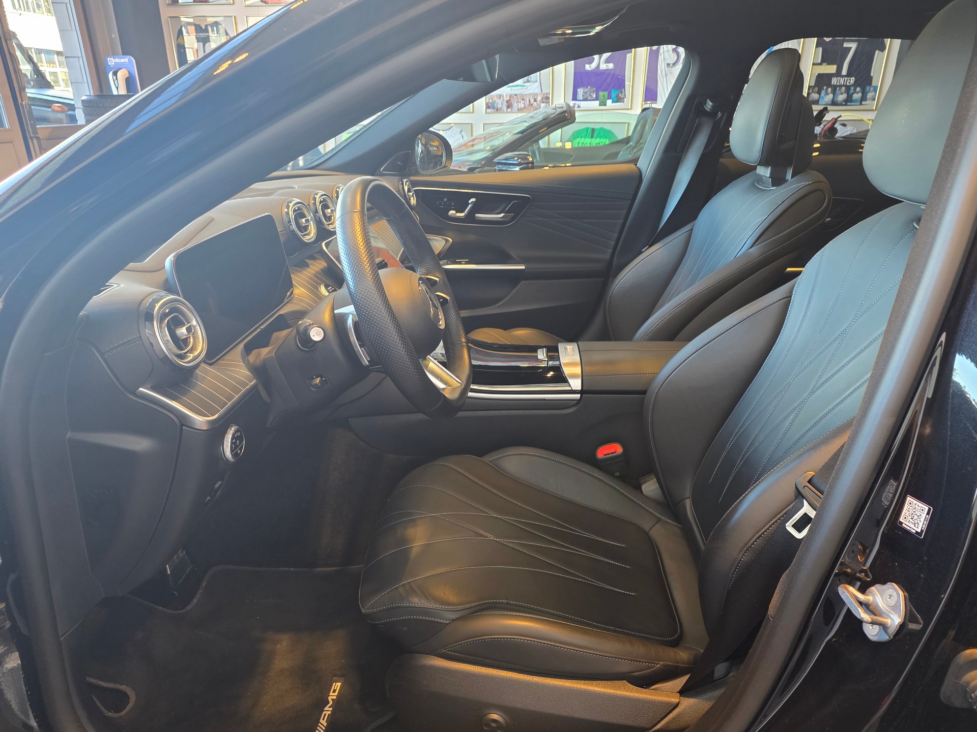 MERCEDES-BENZ C 200 4M AMG Line-image-8
