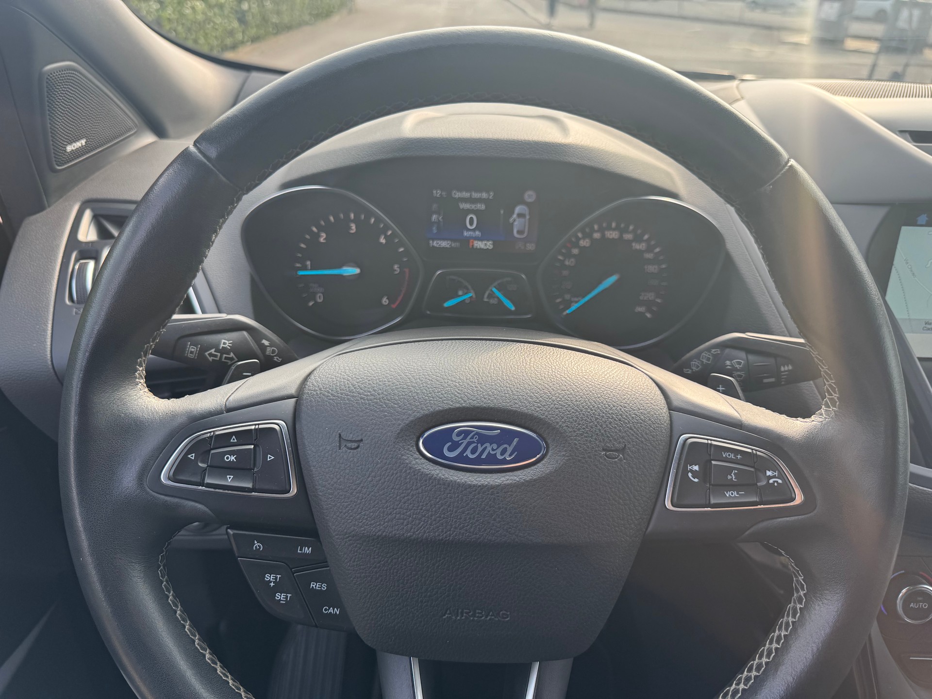 FORD Kuga 2.0 TDCi ST Line 4WD PowerShift-image-10