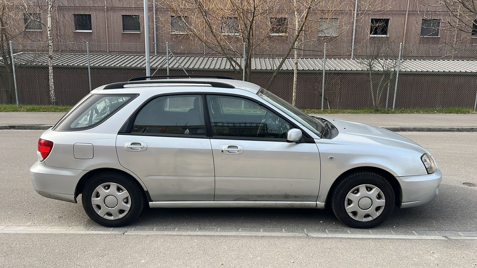 SUBARU Impreza 1.6-image-3