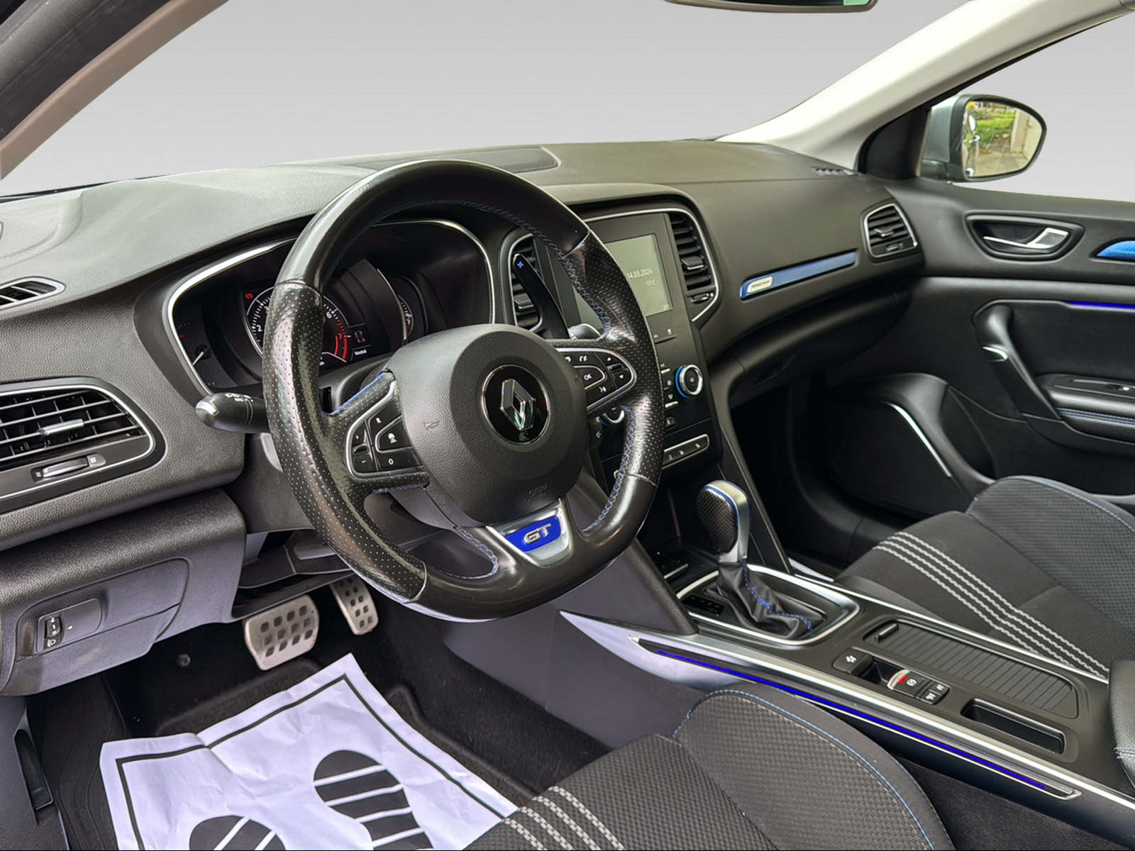 RENAULT Mégane Grandtour 1.6 16V Turbo GT Limited EDC *CH-Fahrzeug*-image-9