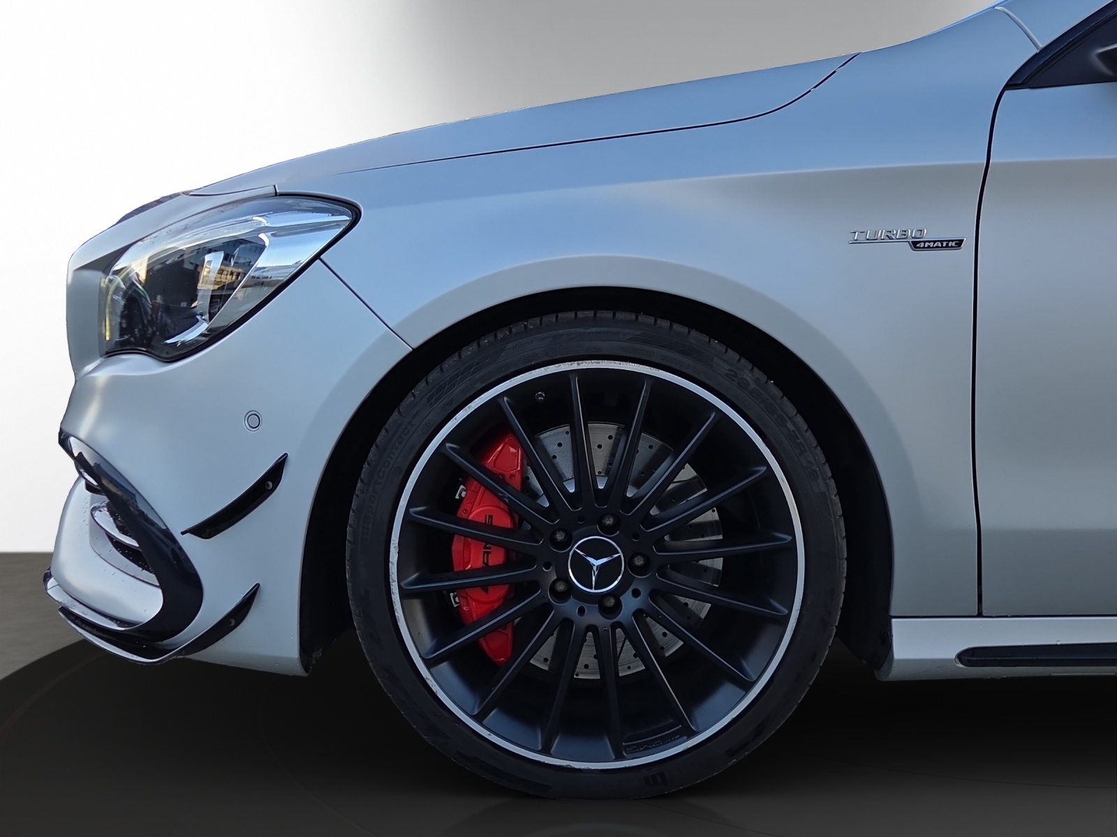 MERCEDES-BENZ CLA Shooting Brake 45 AMG 4Matic Speedshift-image-2