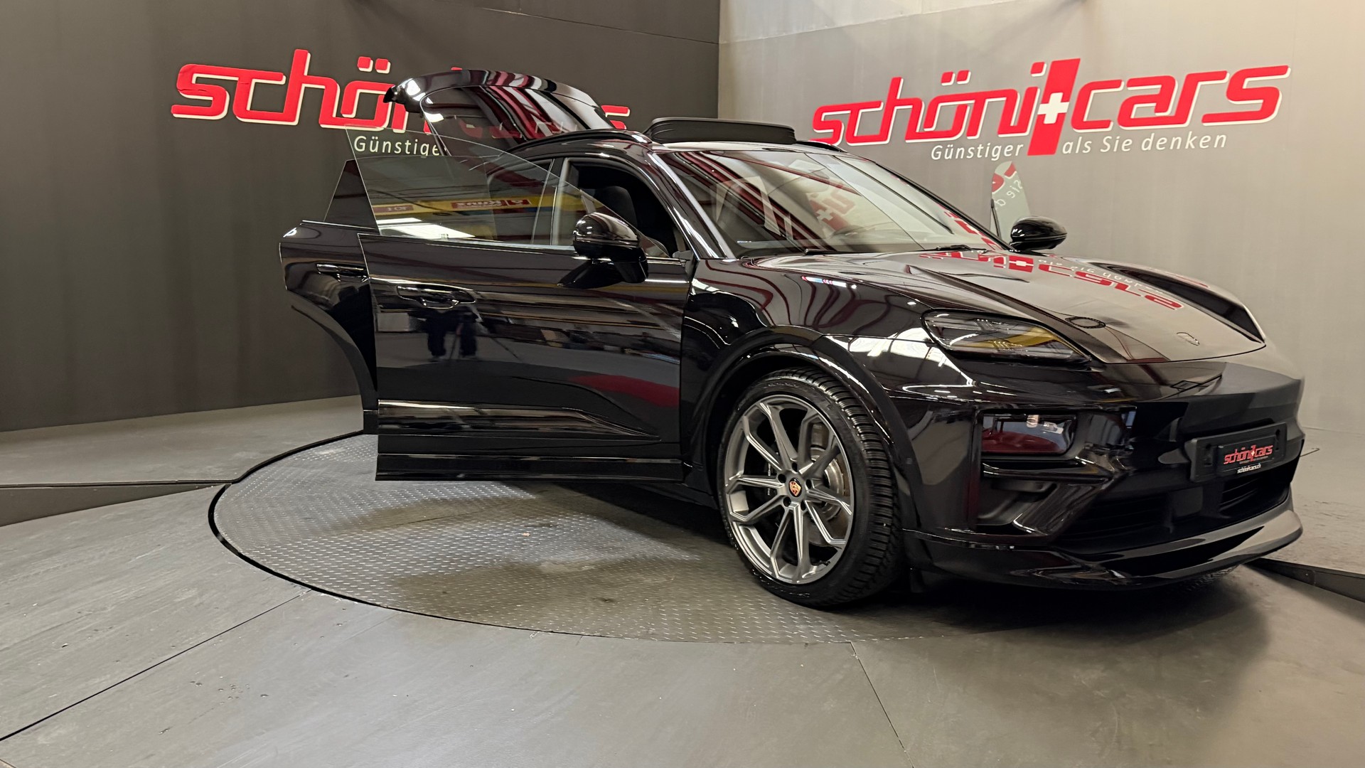 PORSCHE Macan Turbo 100kWh-image-8