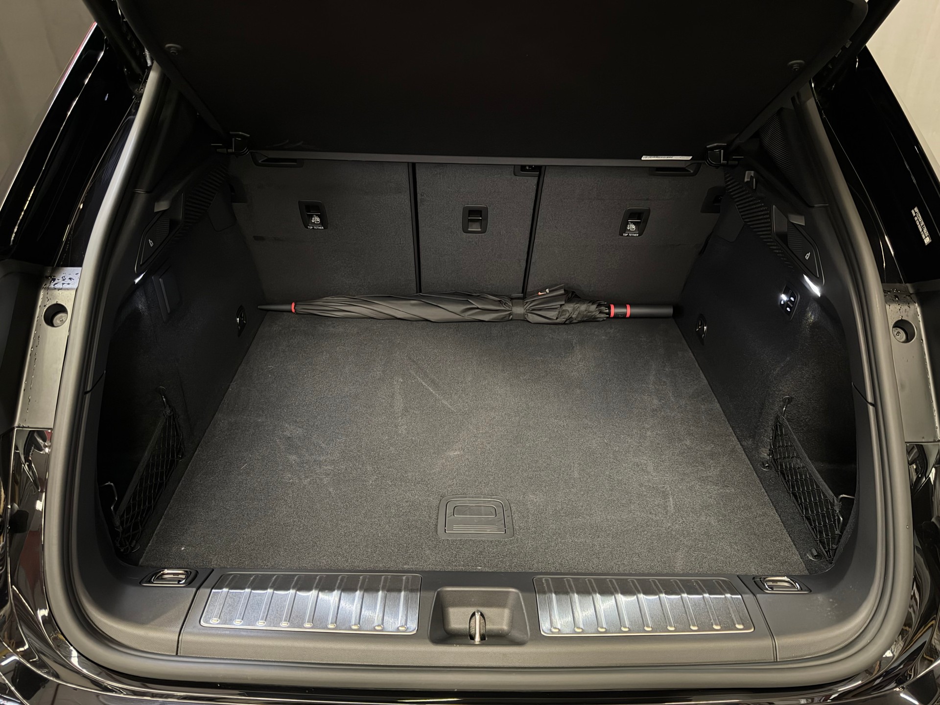 PORSCHE Macan Turbo 100kWh-image-14