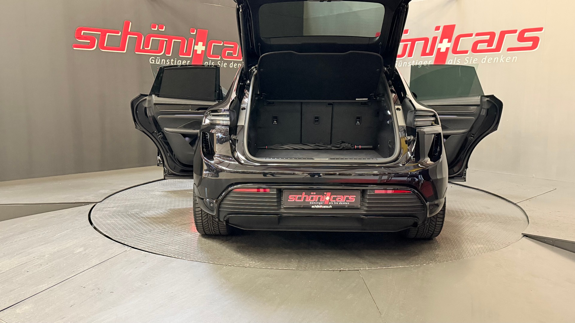 PORSCHE Macan Turbo 100kWh-image-5