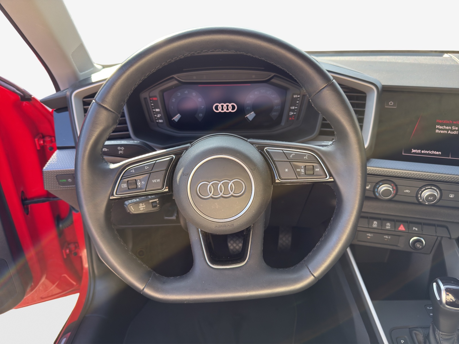 AUDI A1 City Carver 30 TFSI Attraction S-tronic-image-9
