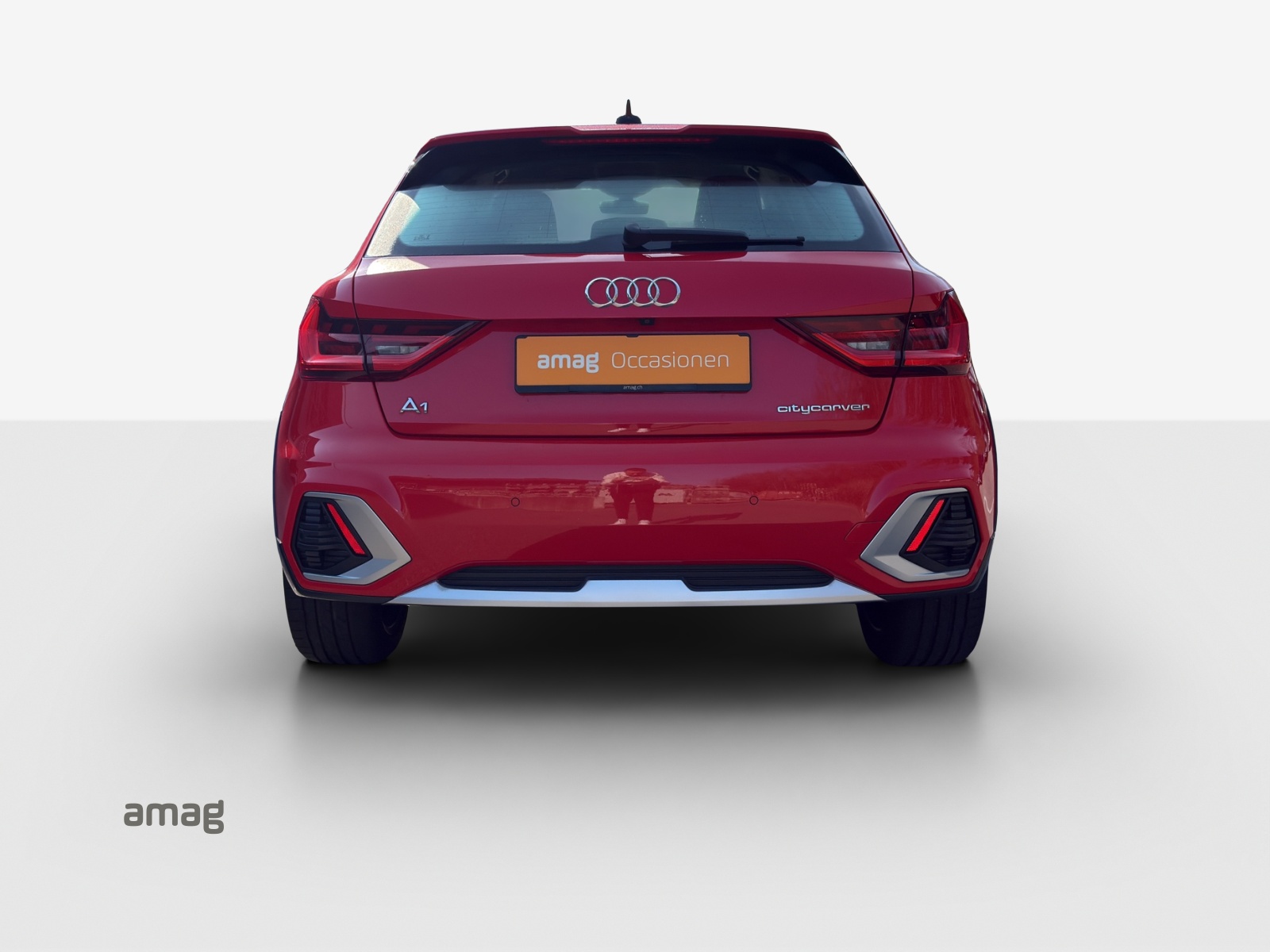 AUDI A1 City Carver 30 TFSI Attraction S-tronic-image-3