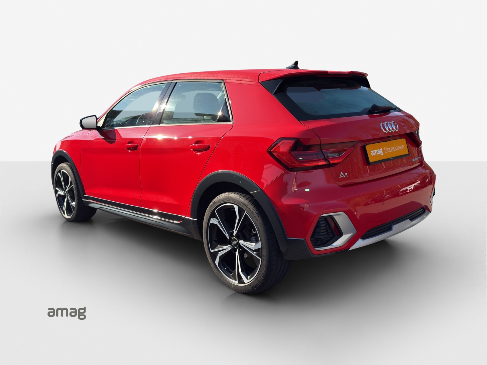 AUDI A1 City Carver 30 TFSI Attraction S-tronic-image-2