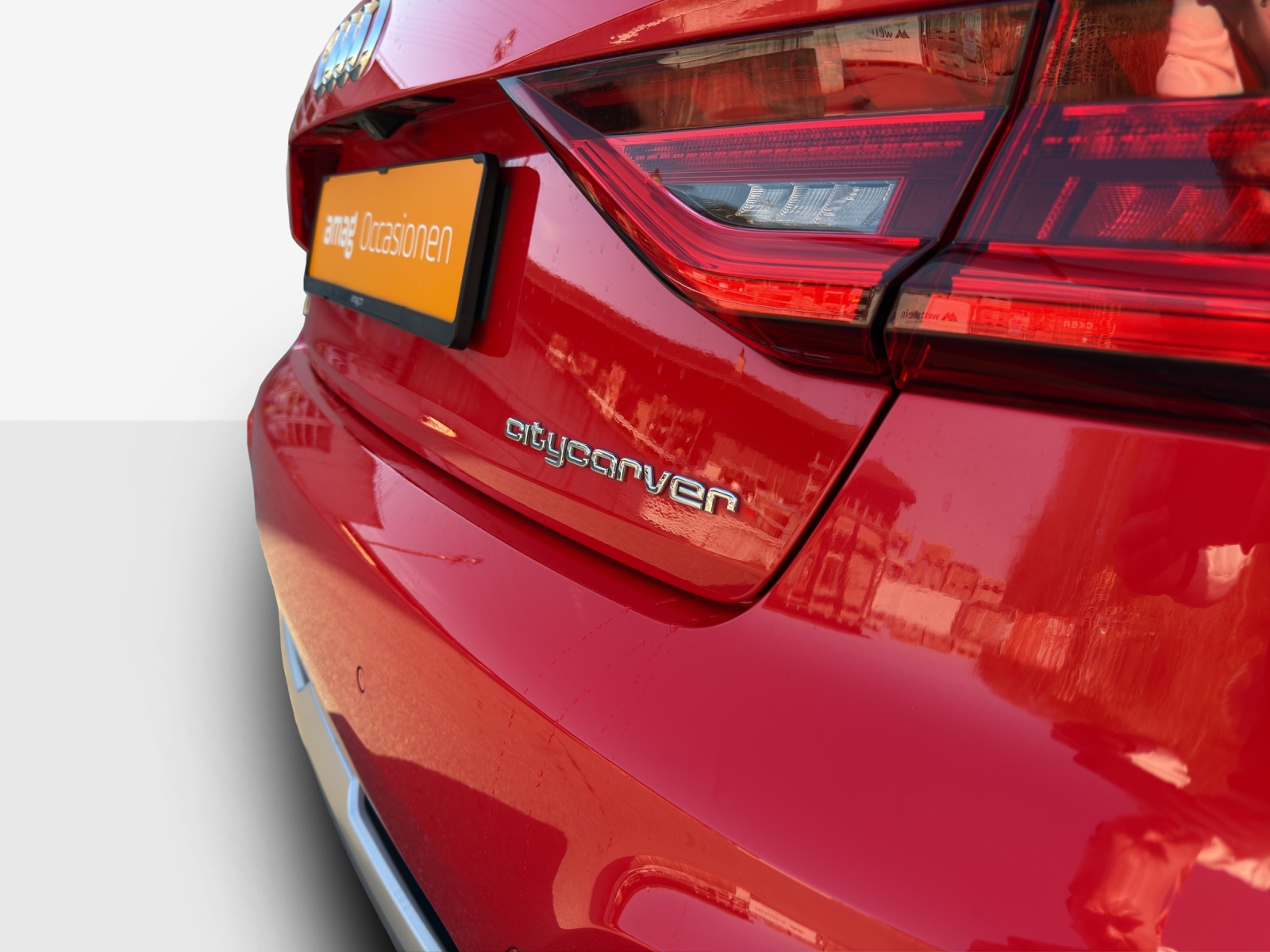 AUDI A1 City Carver 30 TFSI Attraction S-tronic-image-13