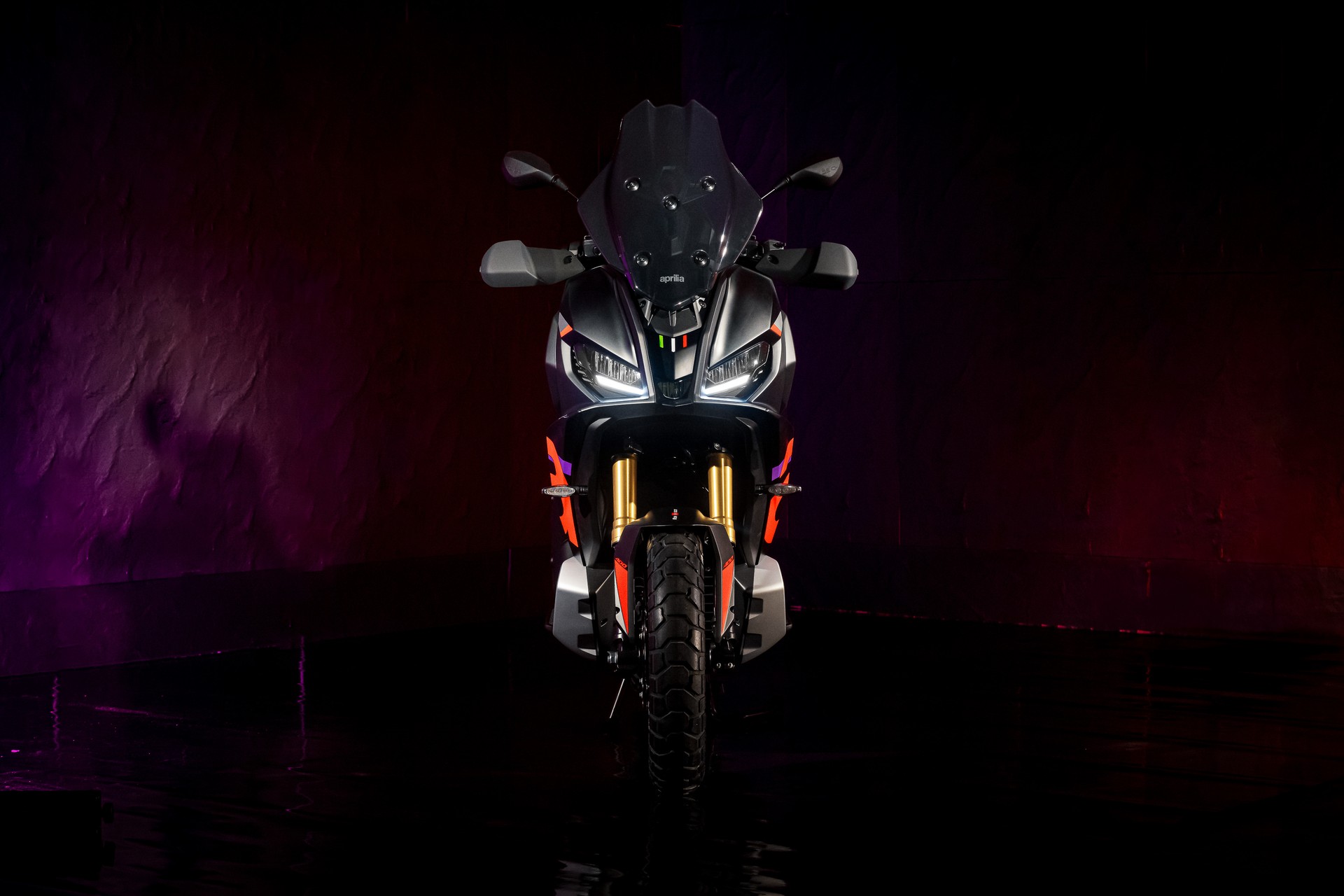 APRILIA SR 400 GT Replica-showroom-element-1