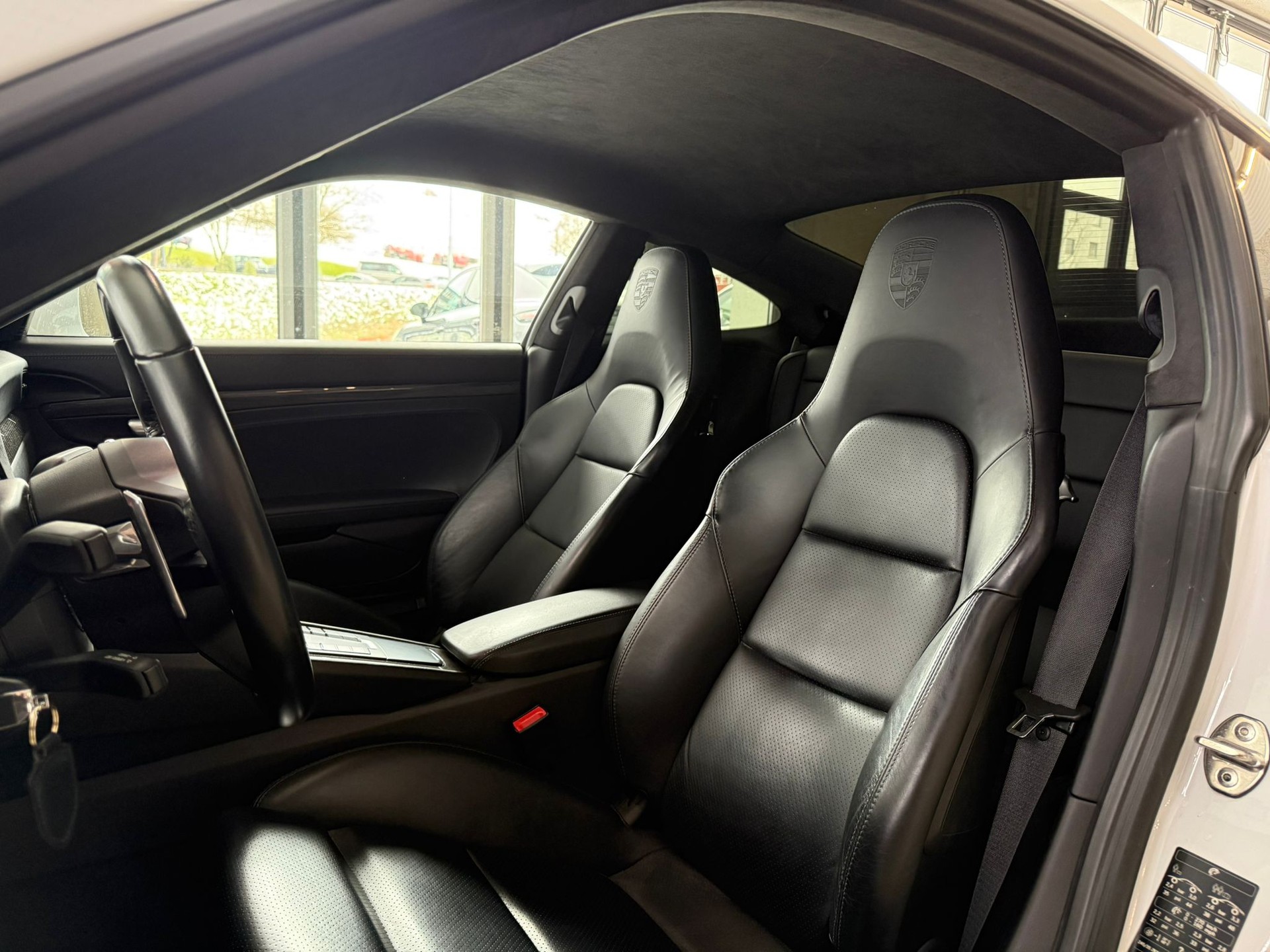 PORSCHE 911 Turbo S PDK-image-10