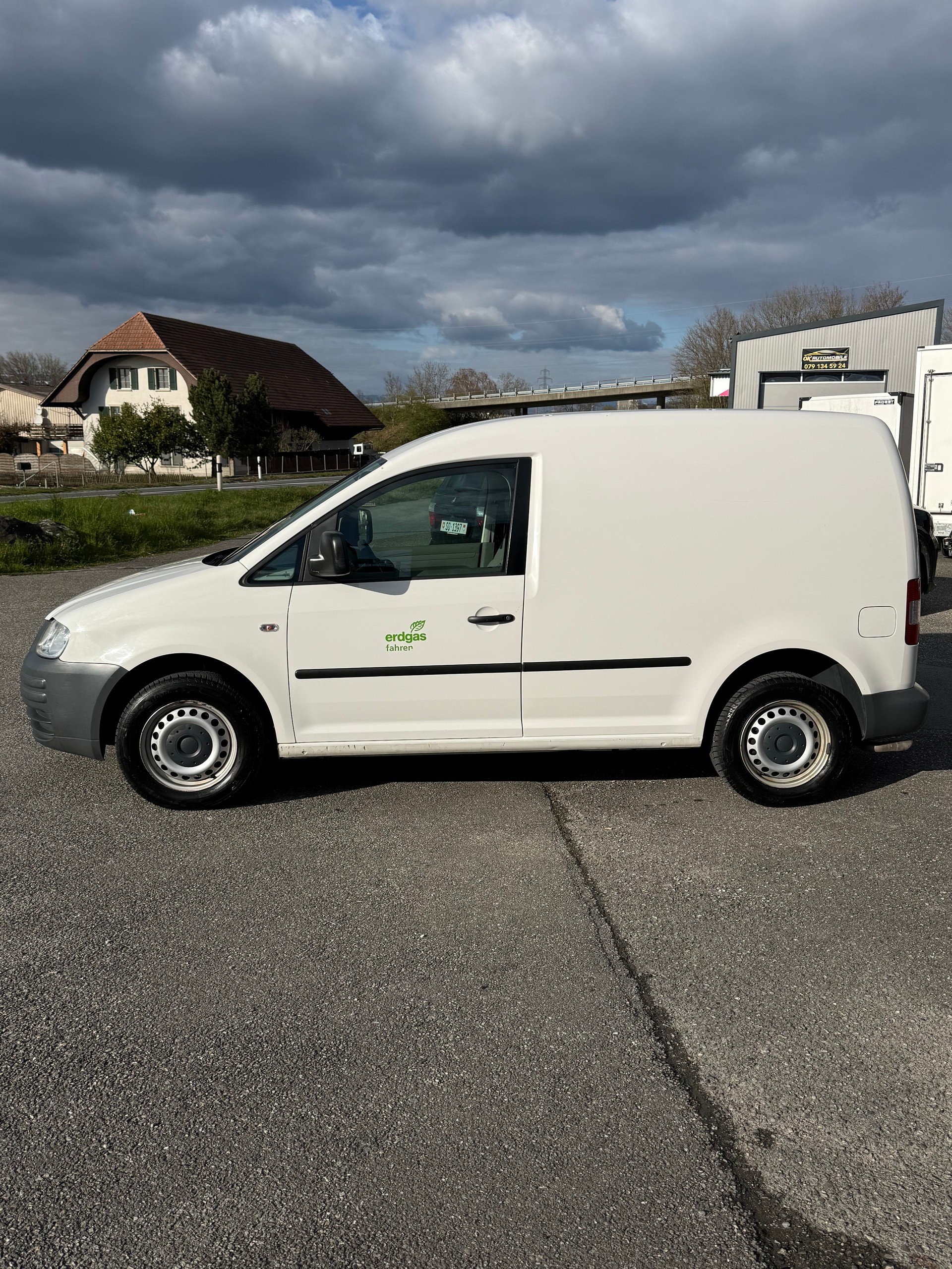 VW Caddy 2.0 EcoFuel-image-2
