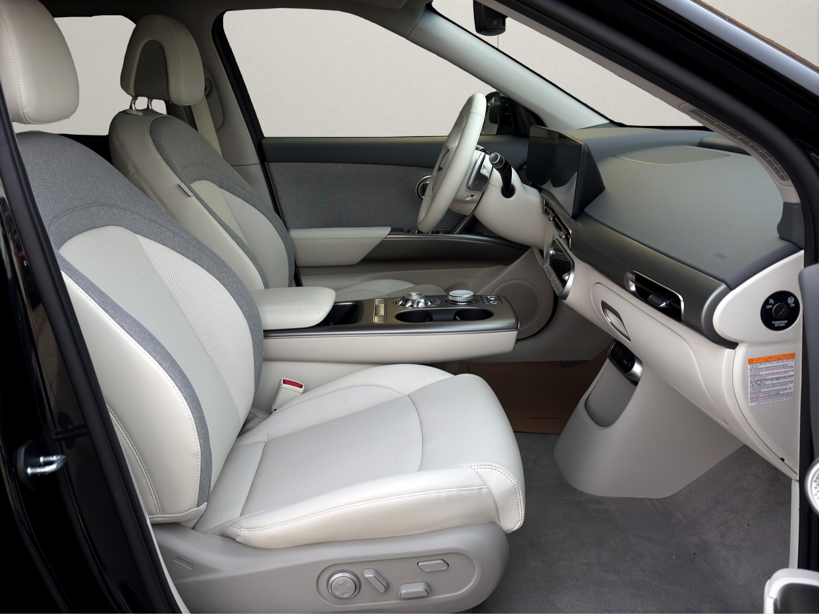 GENESIS GV60 77.4 kWh Premium ★ Werksgarantie bis 09.2029-image-14