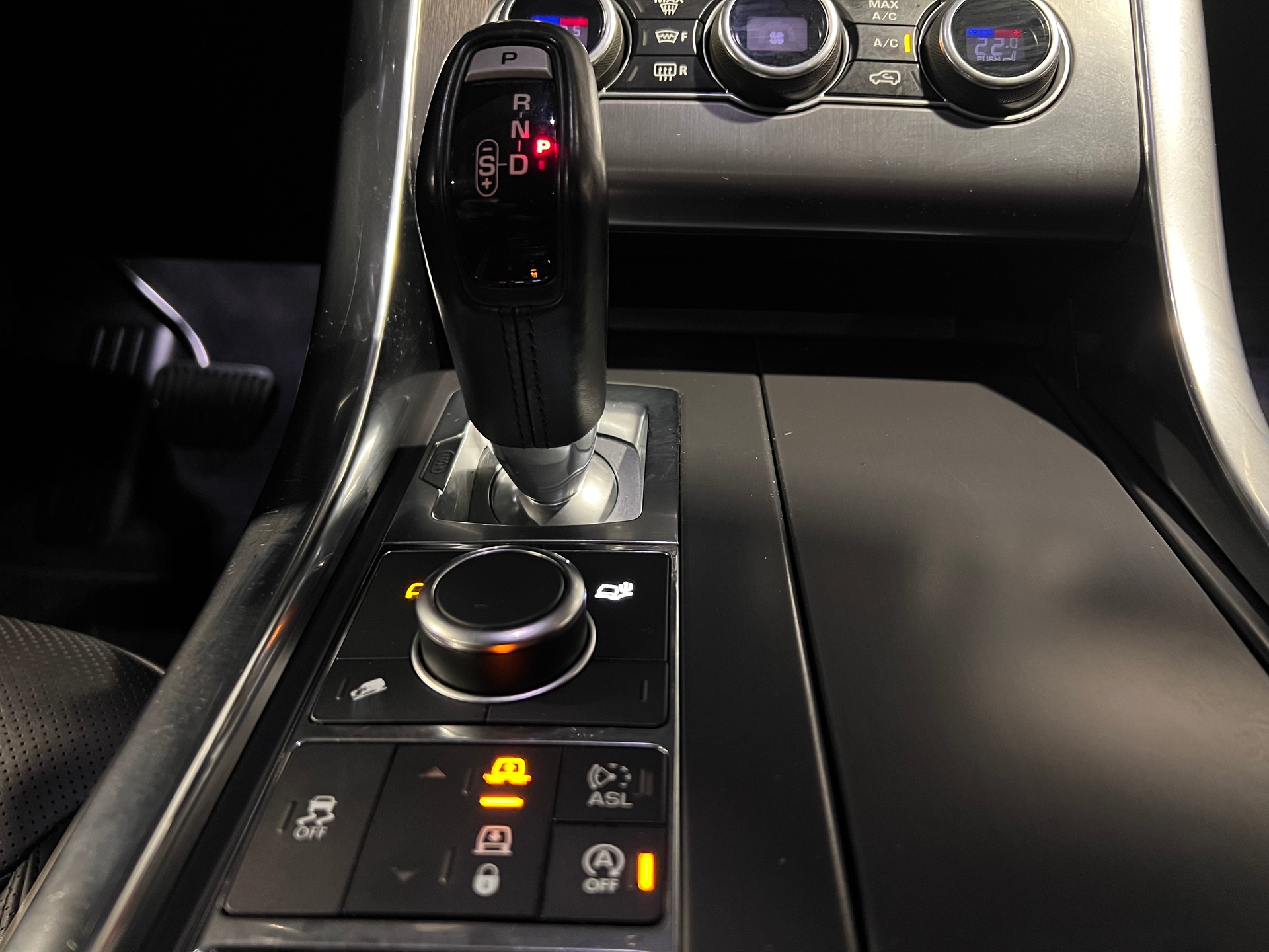 LAND ROVER Range Rover Sport 3.0 TDV6 SE Automatic-image-20