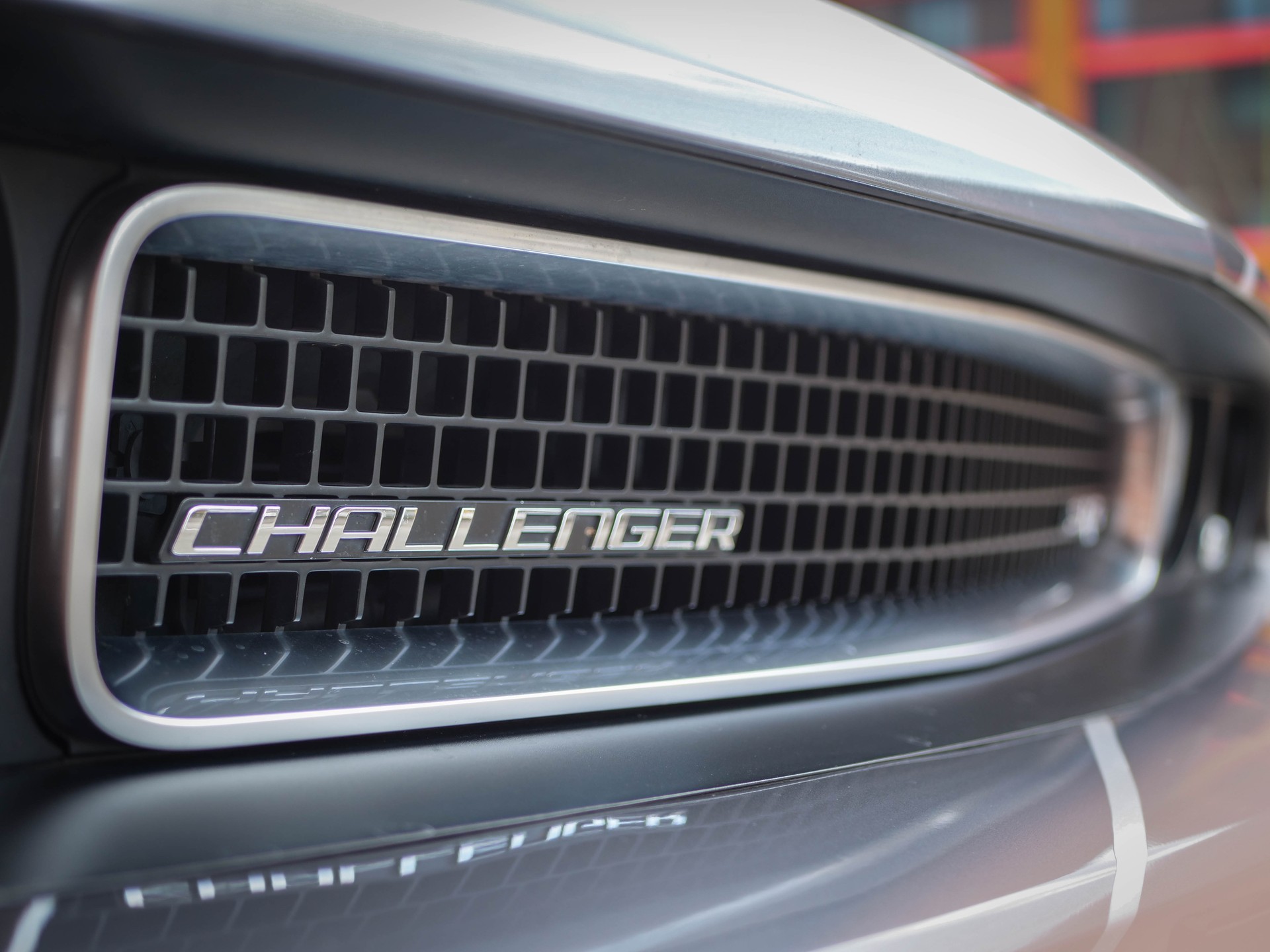 DODGE Challenger 6.4 V8 HEMI SRT8-image-12
