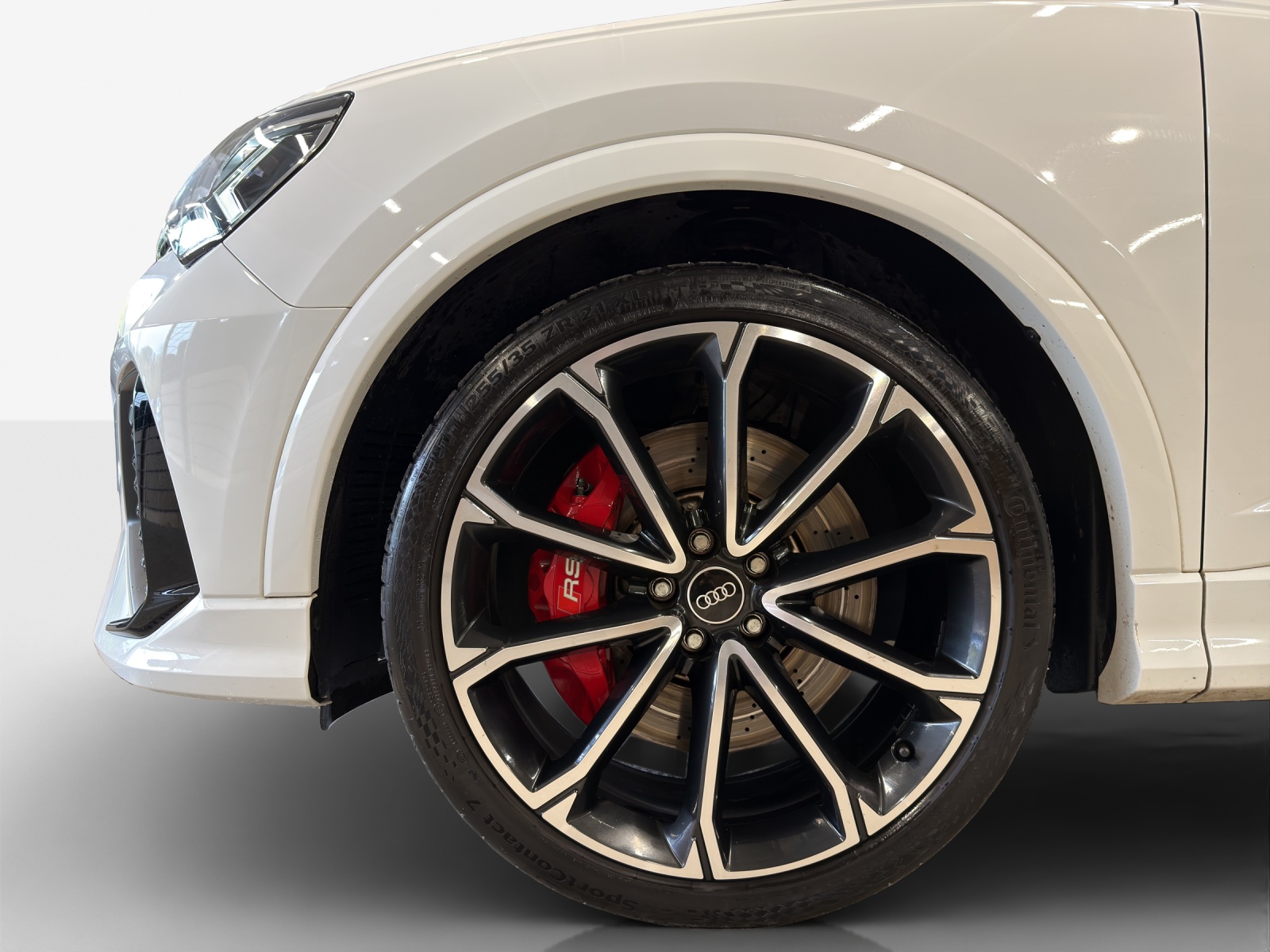 AUDI RS Q3 Sportback quattro S tronic-image-12