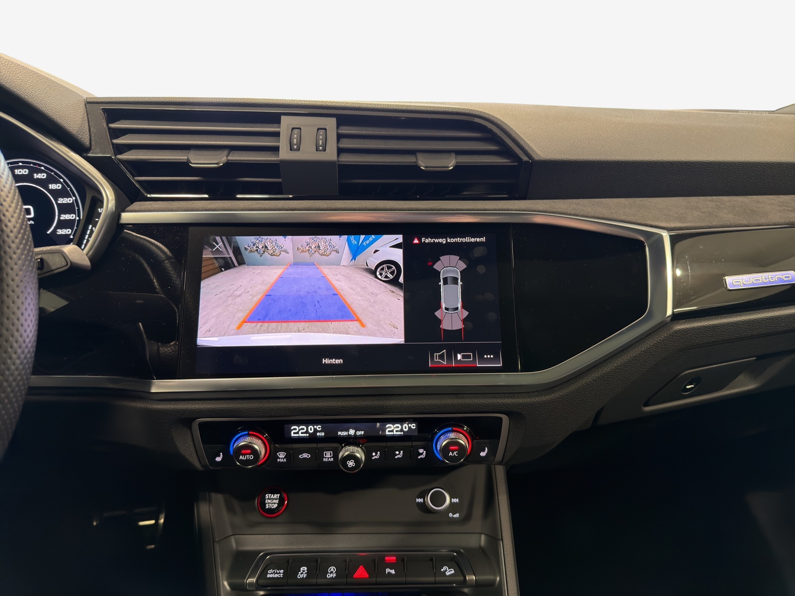 AUDI RS Q3 Sportback quattro S tronic-image-14