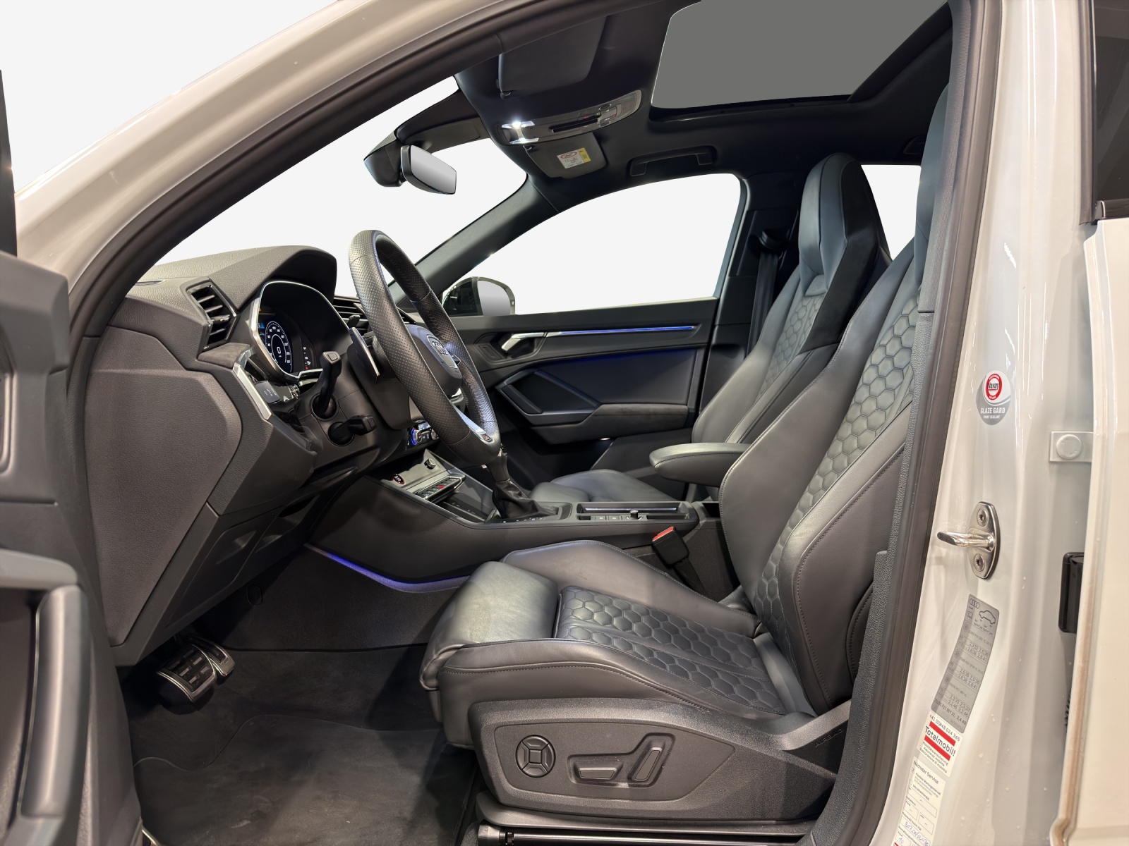 AUDI RS Q3 Sportback quattro S tronic-image-7