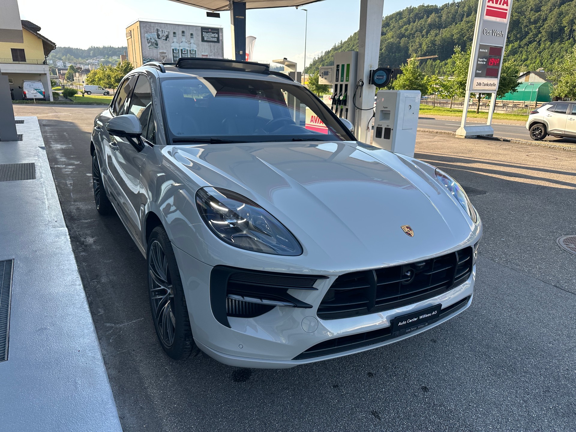 PORSCHE Macan GTS PDK-image-4