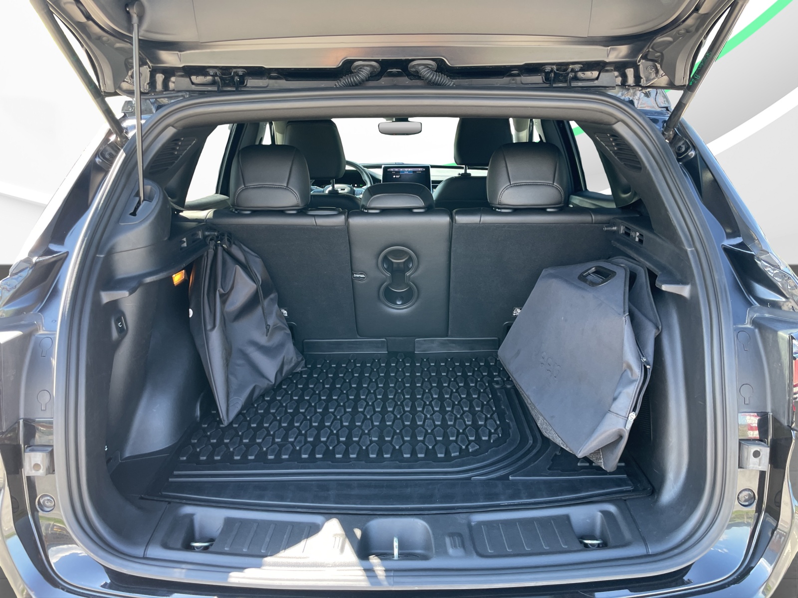 JEEP Compass 1.3 T PHEV S AWD-image-14