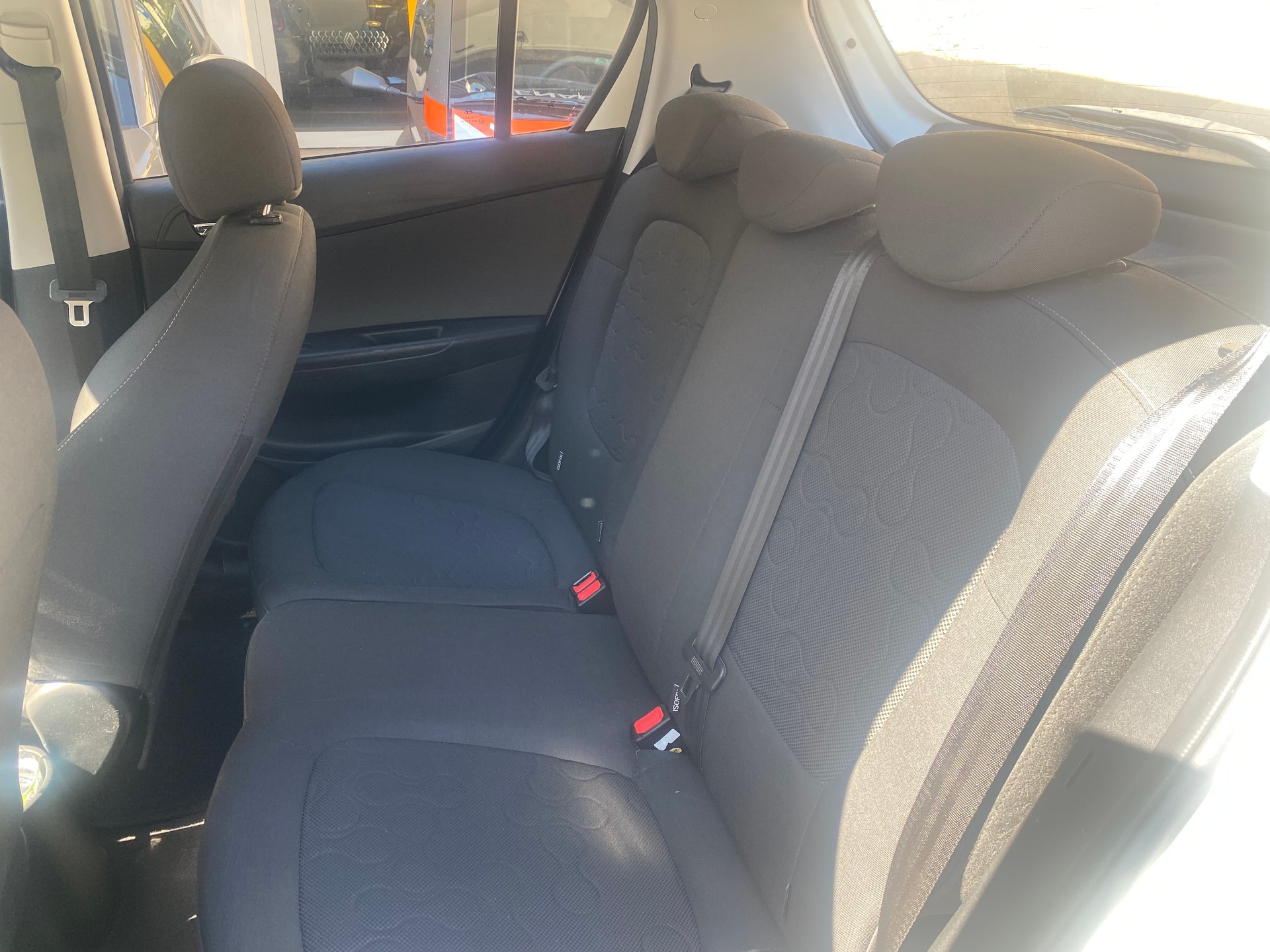 HYUNDAI i20 1.2 Comfort-image-5