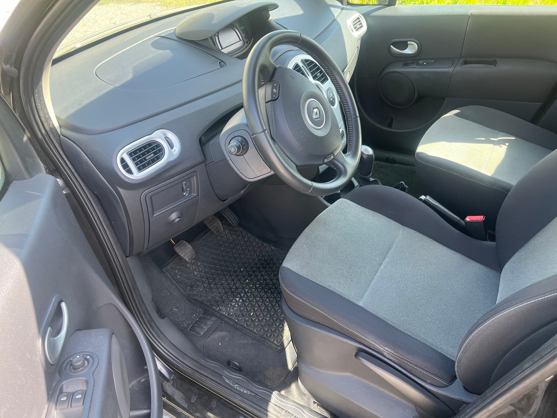 RENAULT Modus 1.6 16V Dynamique-image-10