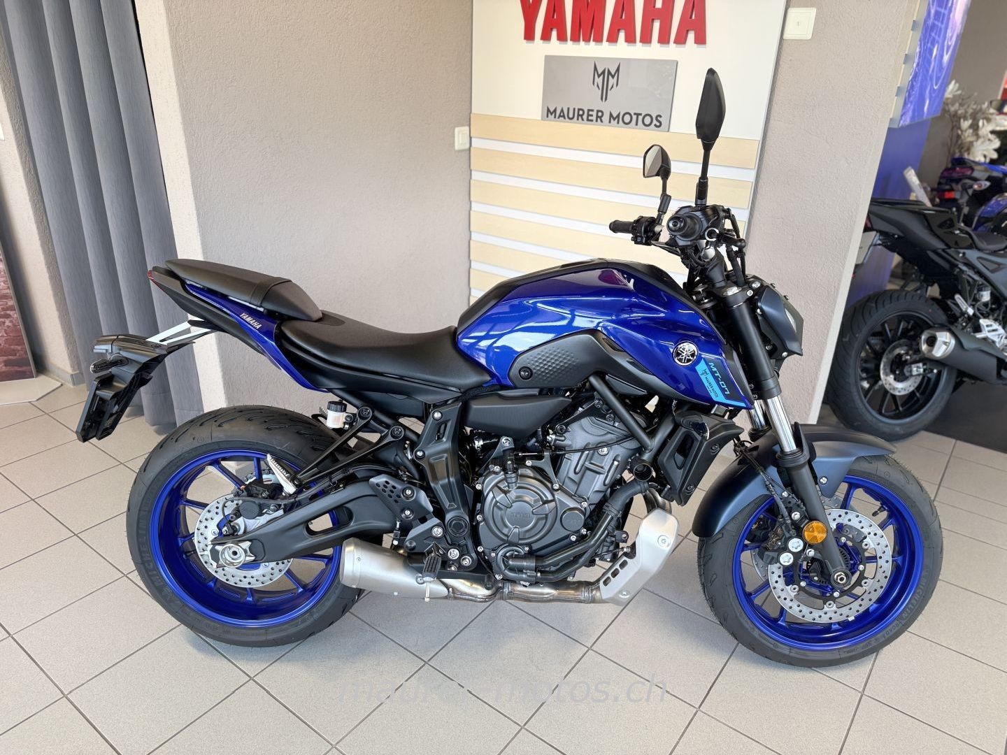 YAMAHA MT07A 2024-showroom-element-2