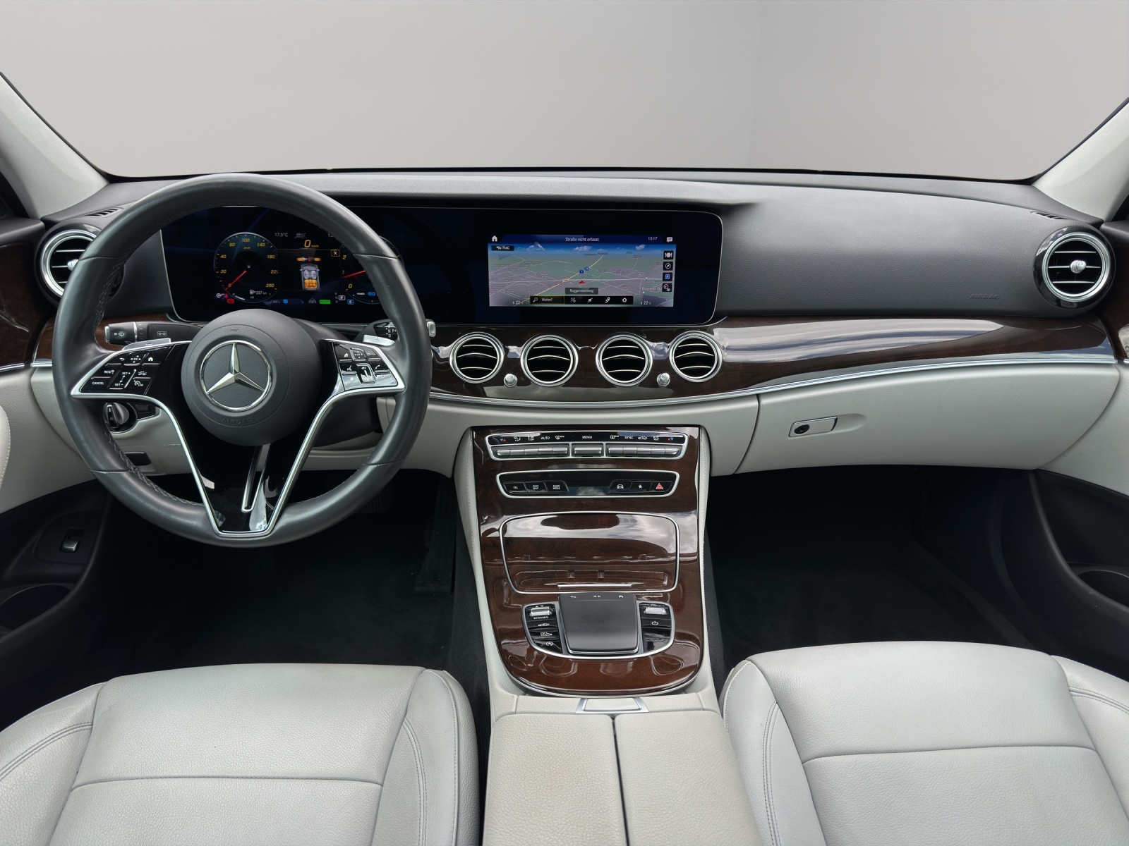 MERCEDES-BENZ E 450 AMG Line 4Matic 9G-Tronic *FACELIFT*-image-10