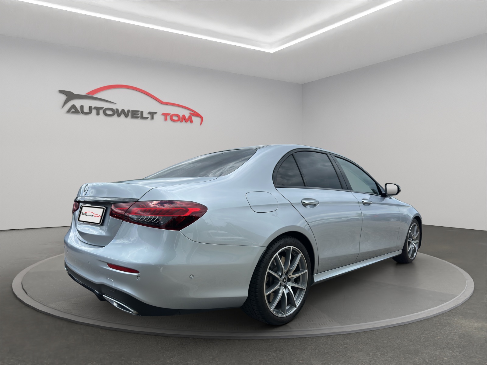 MERCEDES-BENZ E 450 AMG Line 4Matic 9G-Tronic *FACELIFT*-image-4
