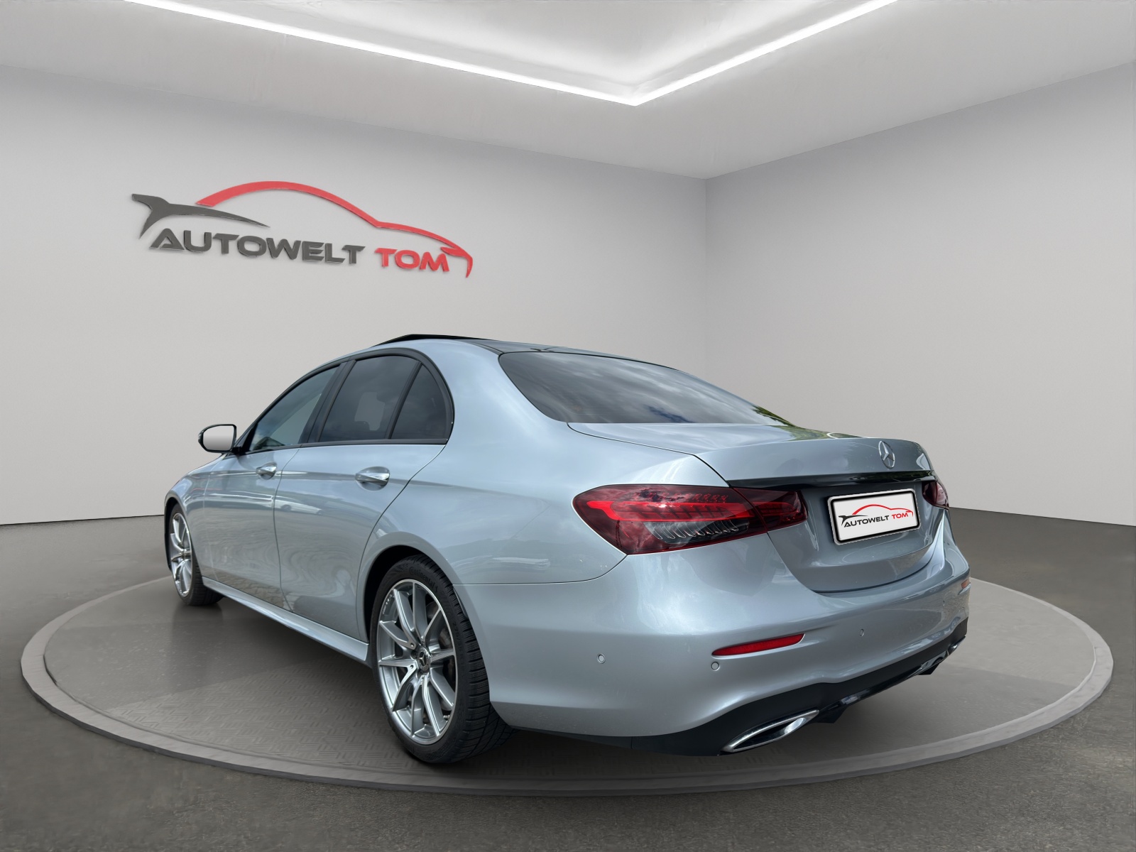 MERCEDES-BENZ E 450 AMG Line 4Matic 9G-Tronic *FACELIFT*-image-2