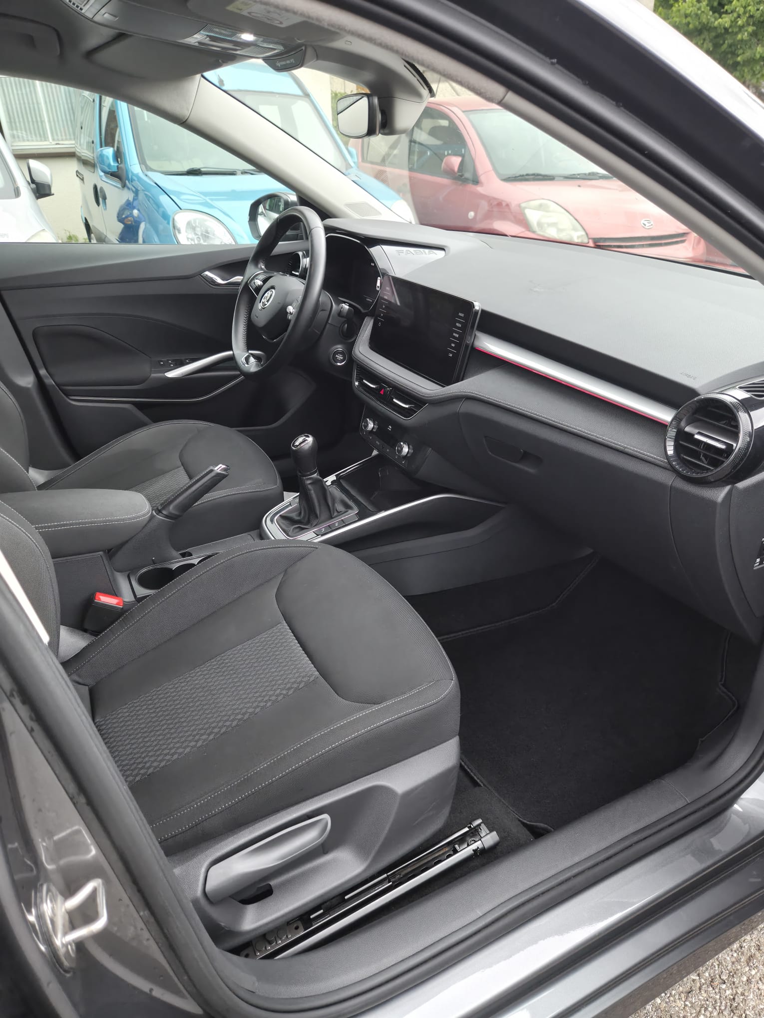 SKODA Fabia 1.0 TSI Style-image-6