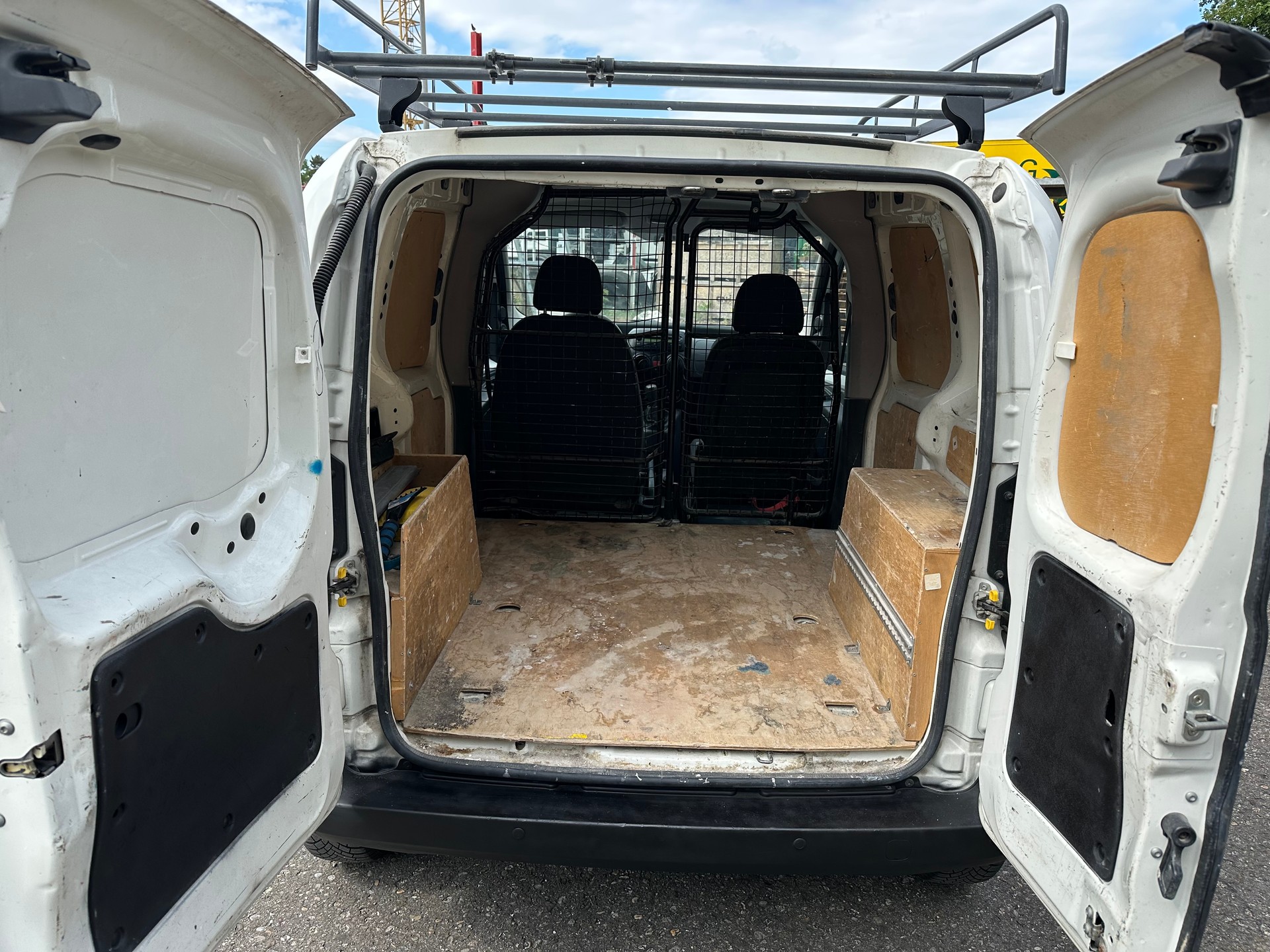 PEUGEOT Bipper 1.4 HDi-image-2