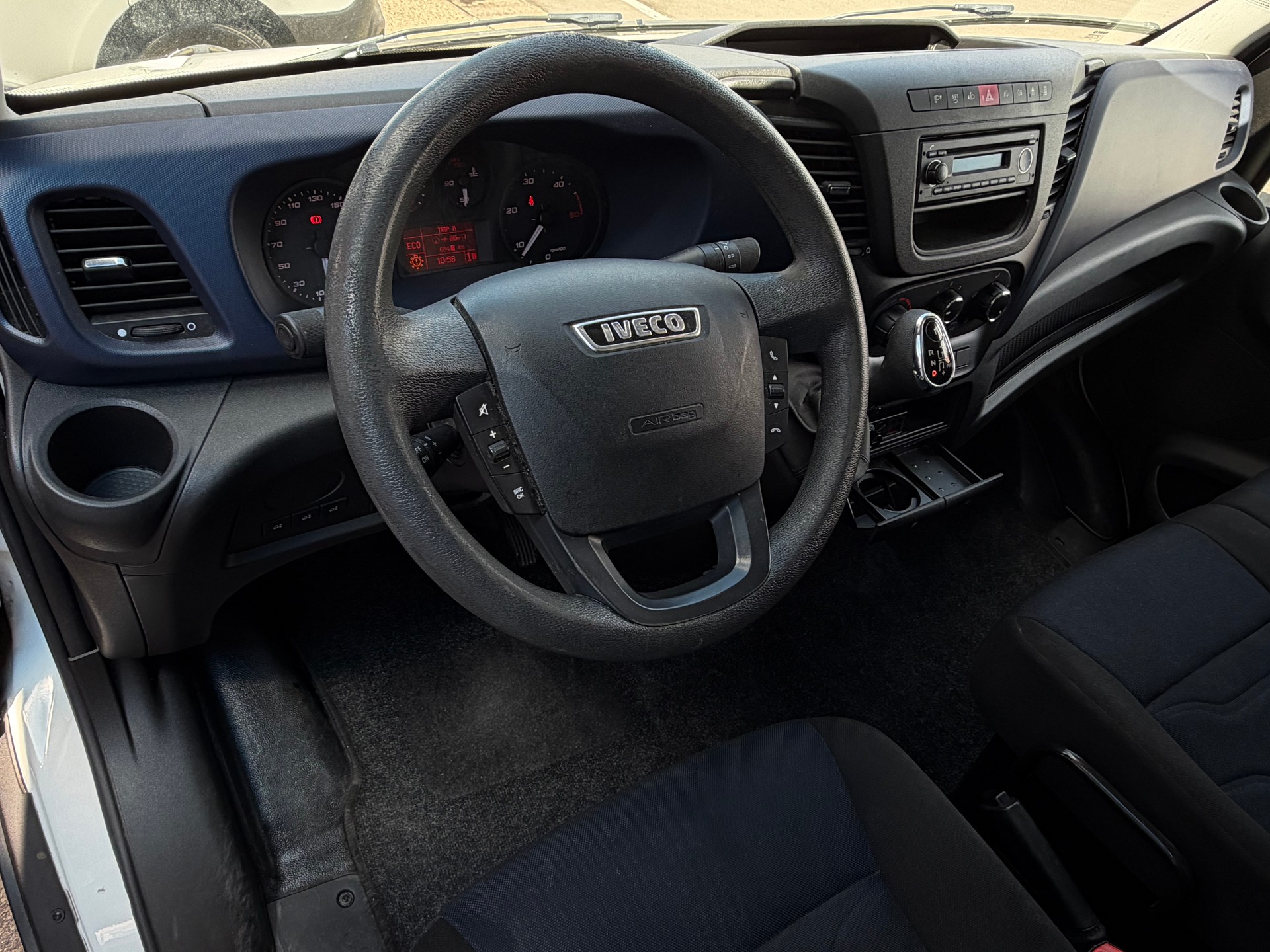 IVECO 33 S 14 A8 Kofferbau * CH-Fahrzeug*-image-7
