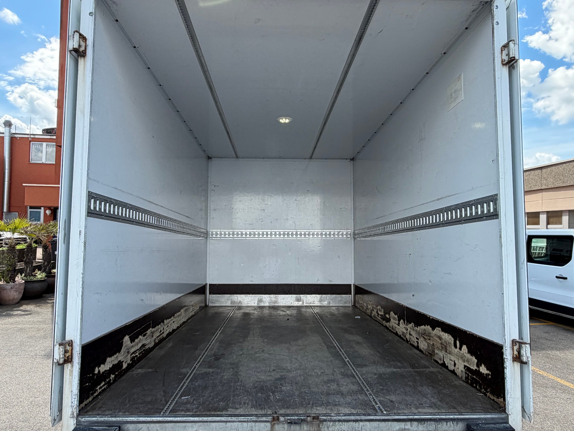 IVECO 33 S 14 A8 Kofferbau * CH-Fahrzeug*-image-10