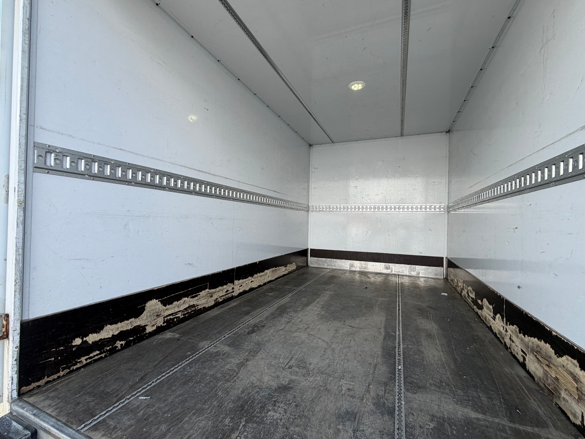 IVECO 33 S 14 A8 Kofferbau * CH-Fahrzeug*-image-11
