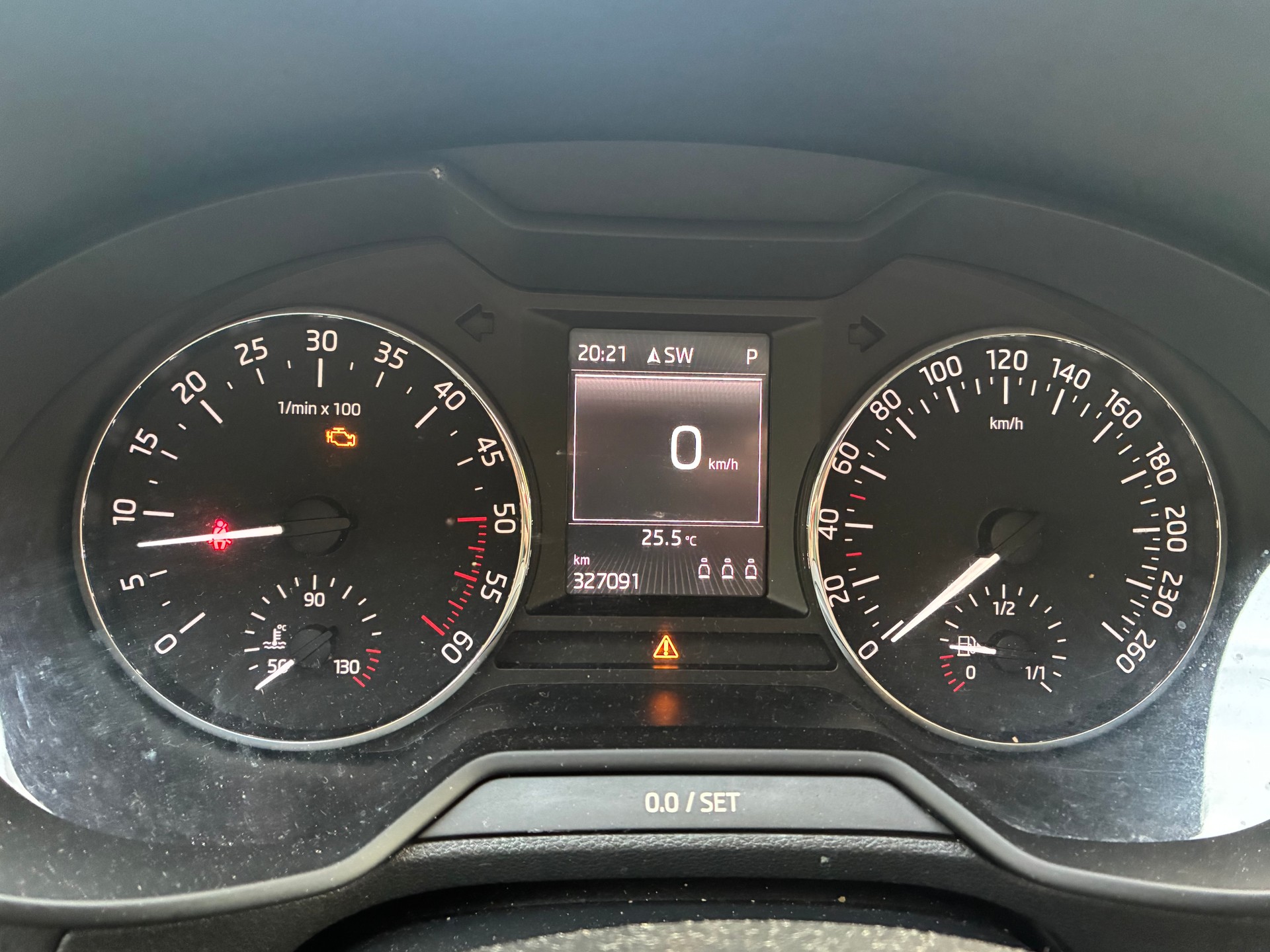 SKODA Octavia Combi 2.0 TDI Elegance DSG-image-6