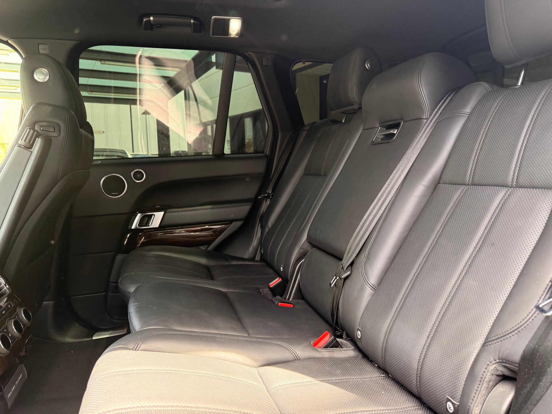 LAND ROVER Range Rover 4.4 SDV8 Vogue Automatic-image-14