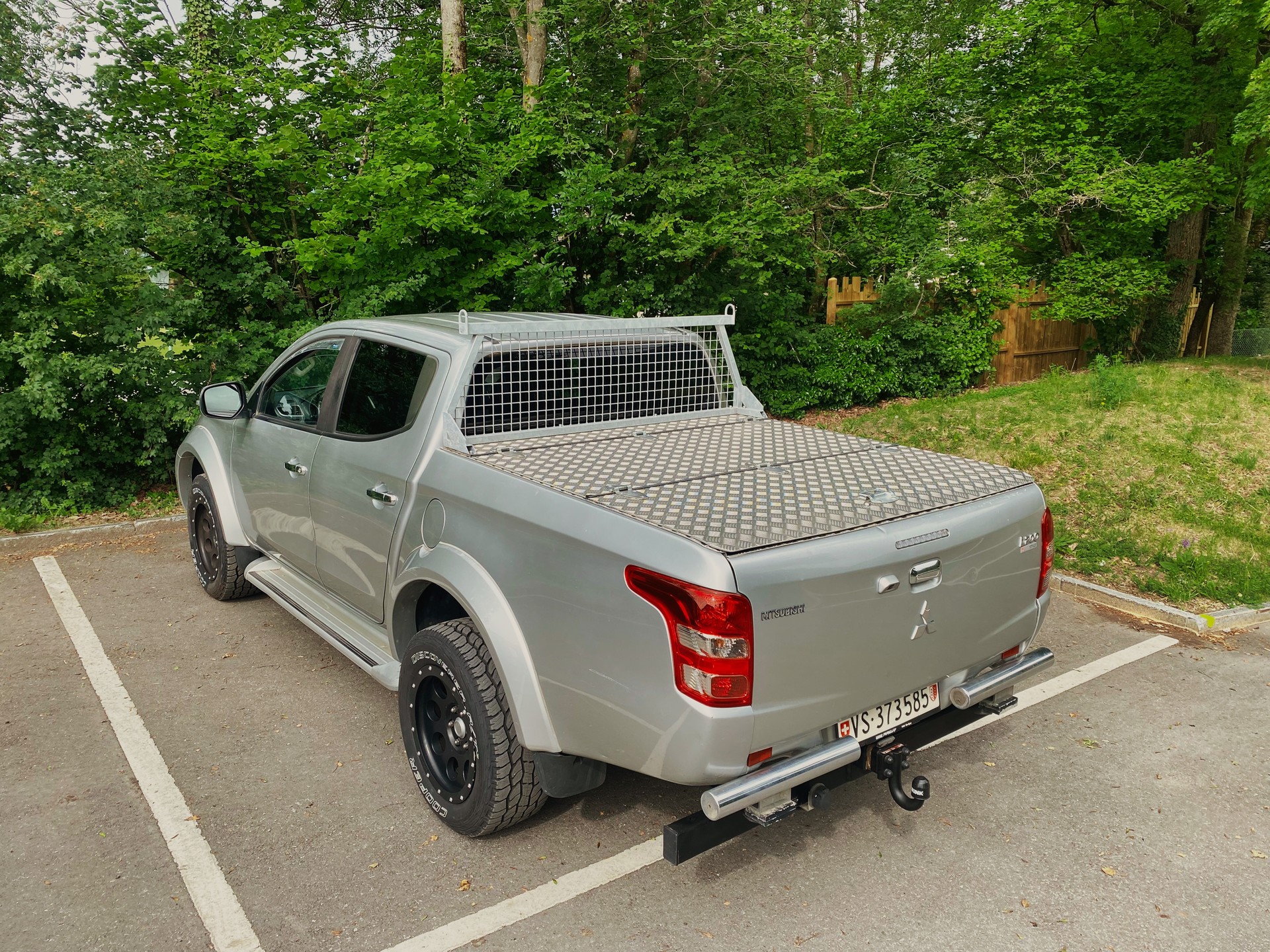 MITSUBISHI 2.4 DID 181 4x4 Style-image-2