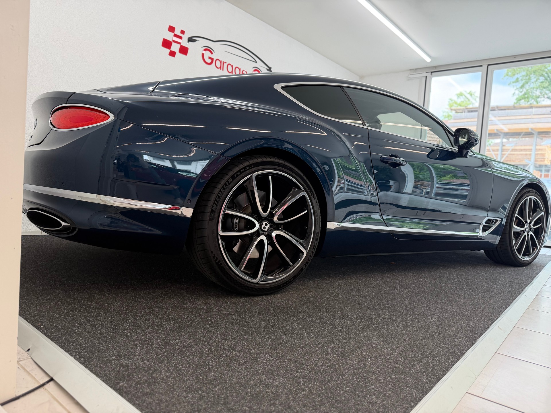 BENTLEY Continental GT 6.0 W12-image-5