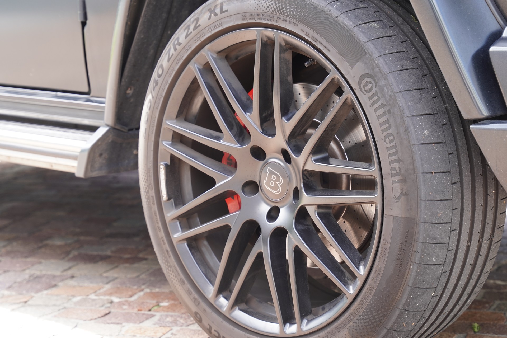MERCEDES-BENZ G 63 AMG EDITION 463 mit BRABUS-Auspuffanlage-image-15