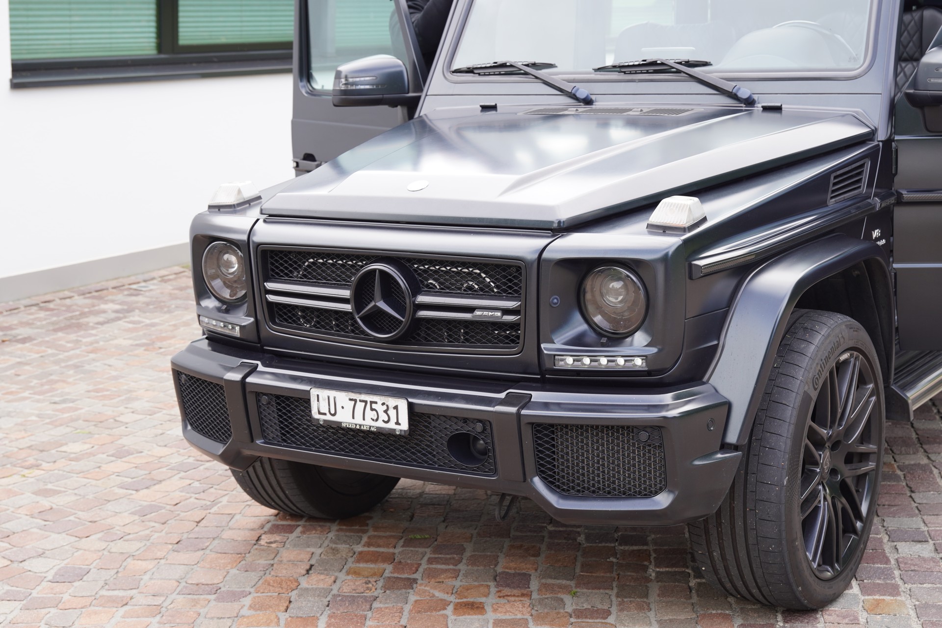 MERCEDES-BENZ G 63 AMG EDITION 463 mit BRABUS-Auspuffanlage-image-4