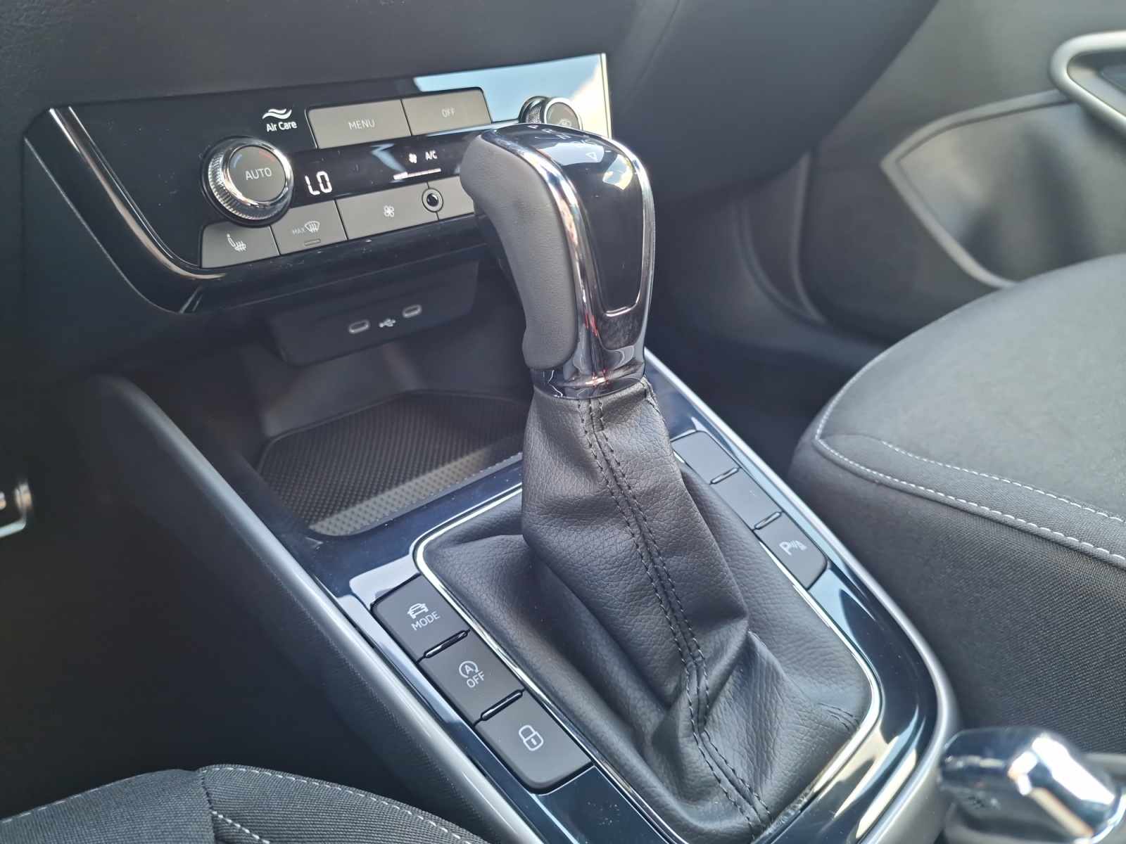 SKODA Fabia 1.5 TSI Monte Carlo DSG 2026-image-21