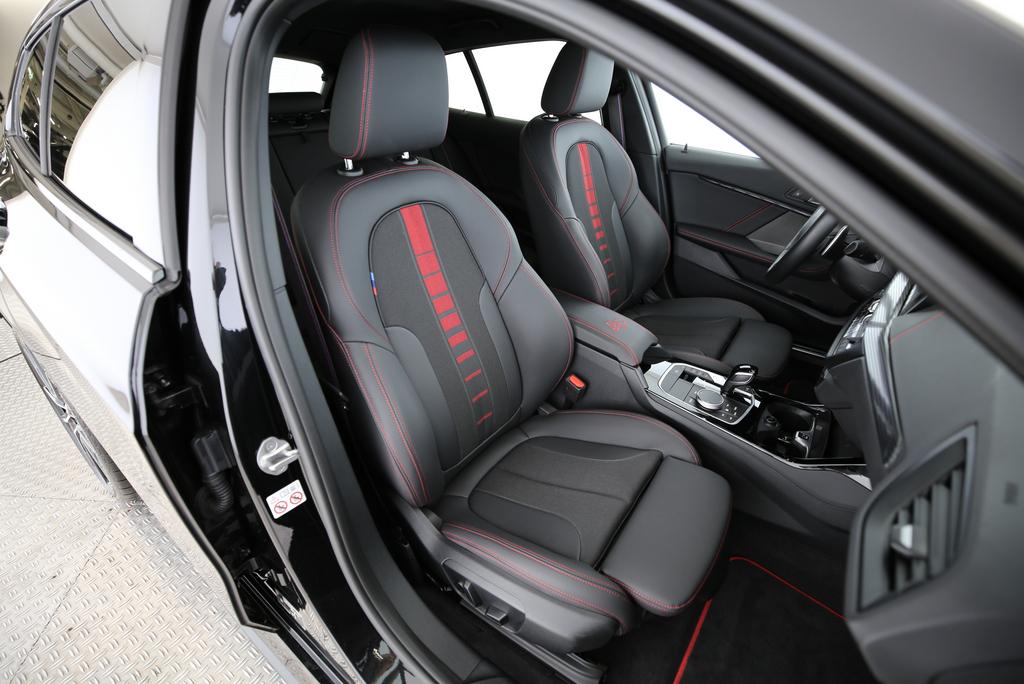 BMW 128ti-image-13