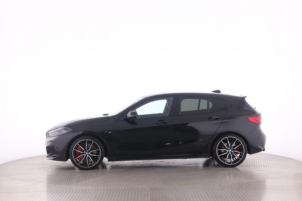 BMW 128ti-showroom-element-3