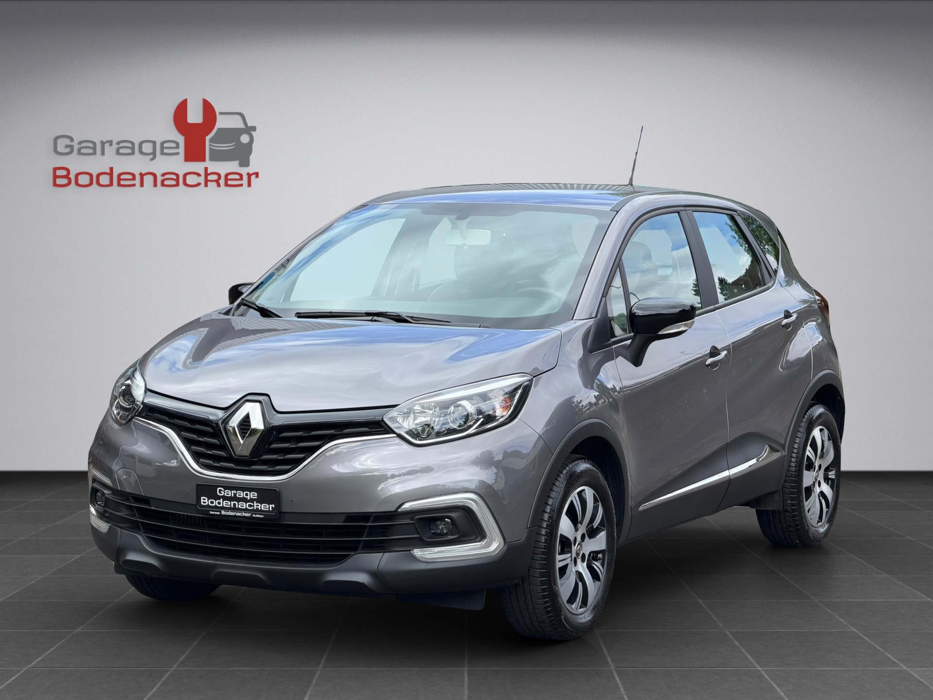 RENAULT Captur 0.9 12V Zen Benziner-image-1