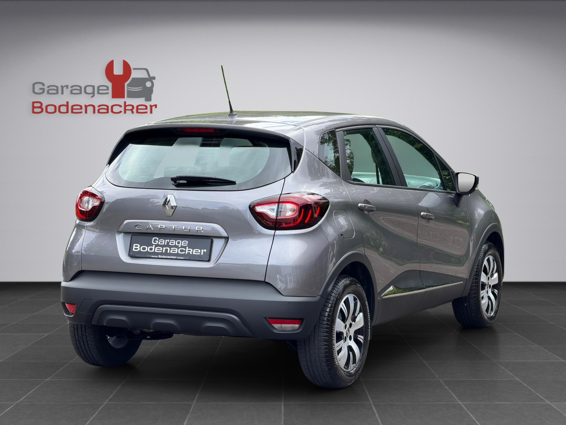 RENAULT Captur 0.9 12V Zen Benziner-image-4