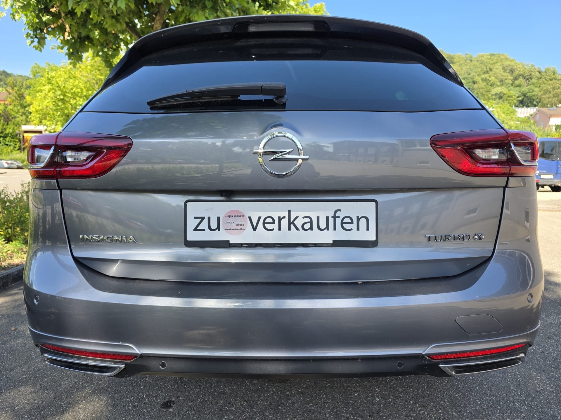 OPEL Insignia 2.0 T OPC Sports Tourer Excellence 4WD Automat.-image-4