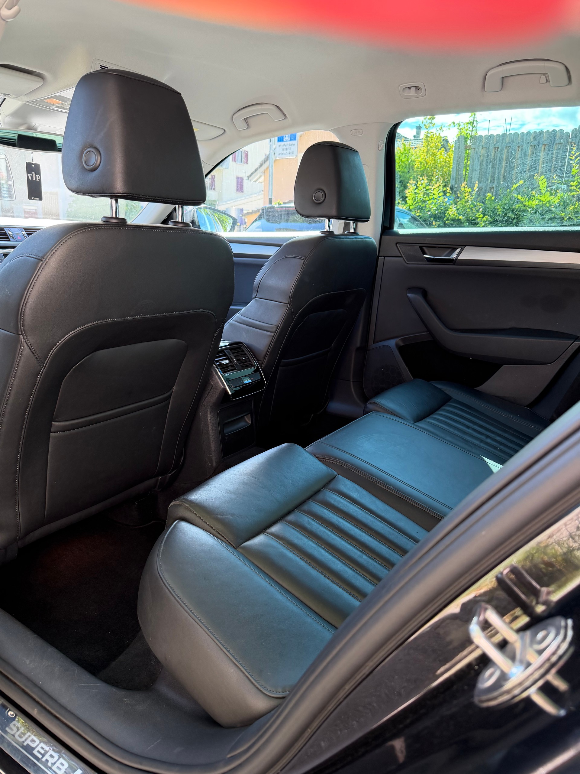 SKODA Superb Combi 1.8 TSI Style DSG-image-6