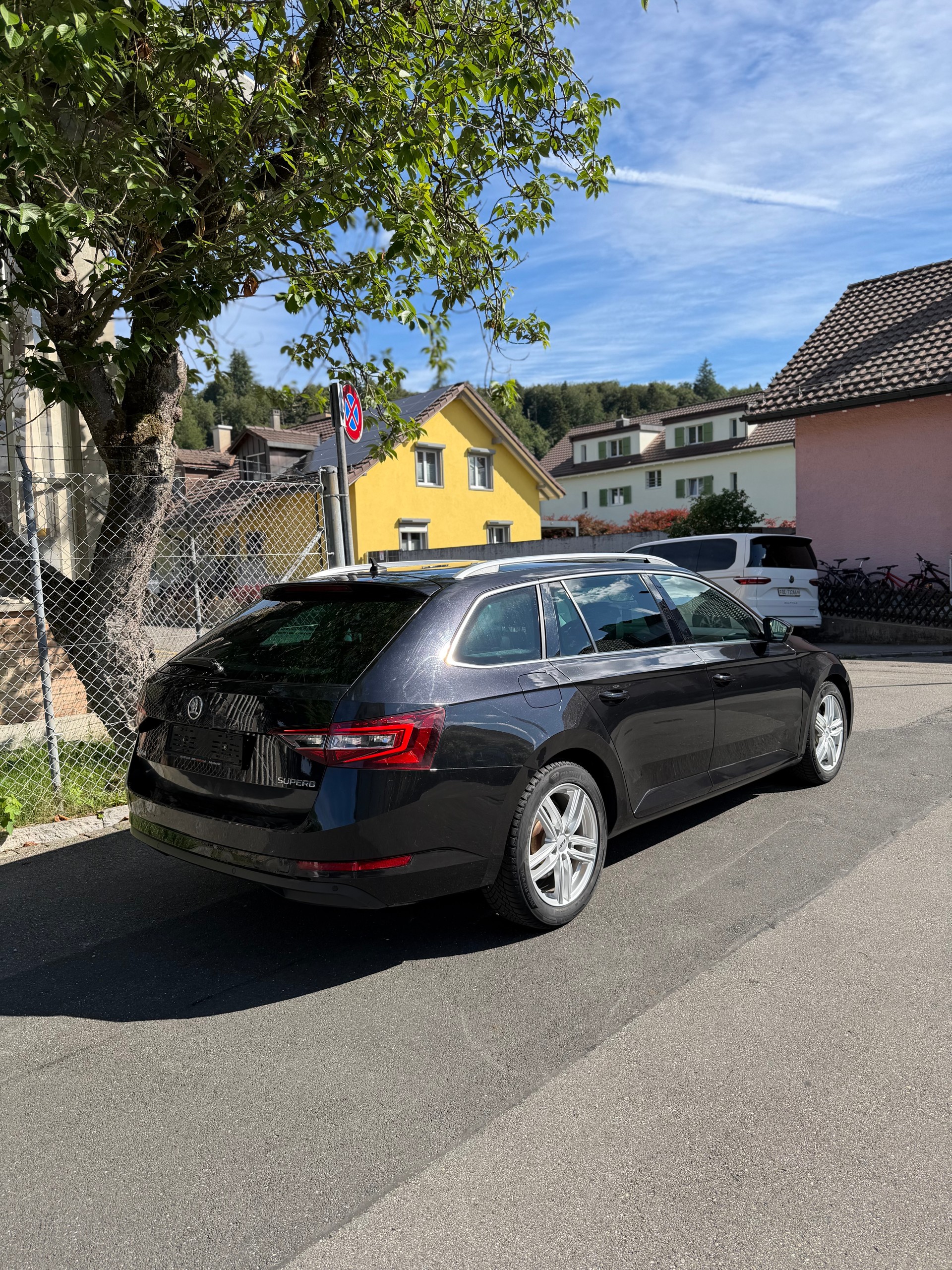 SKODA Superb Combi 1.8 TSI Style DSG-image-10